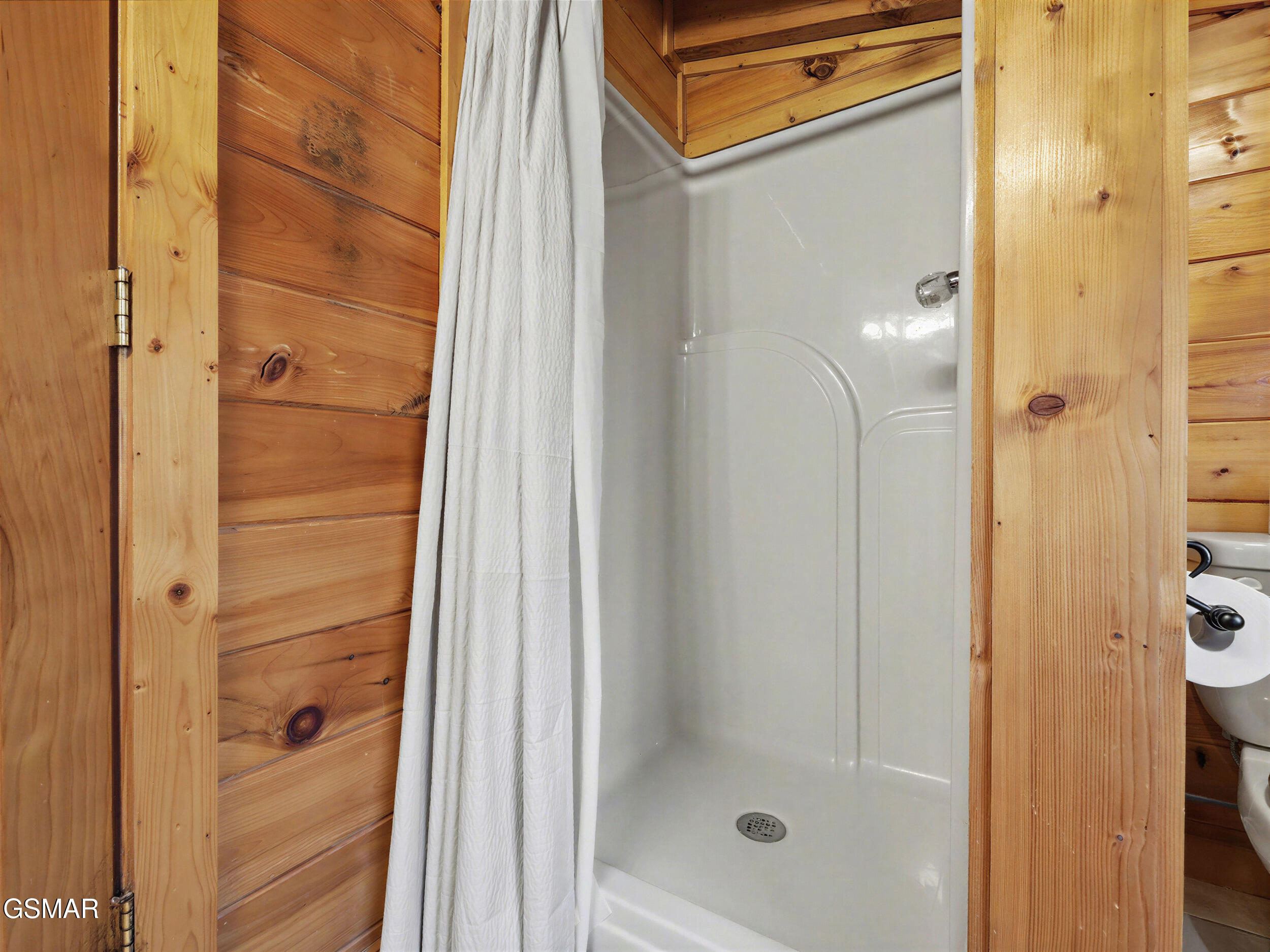 952 Iron Mountain Road Pigeon Forge TN 37863