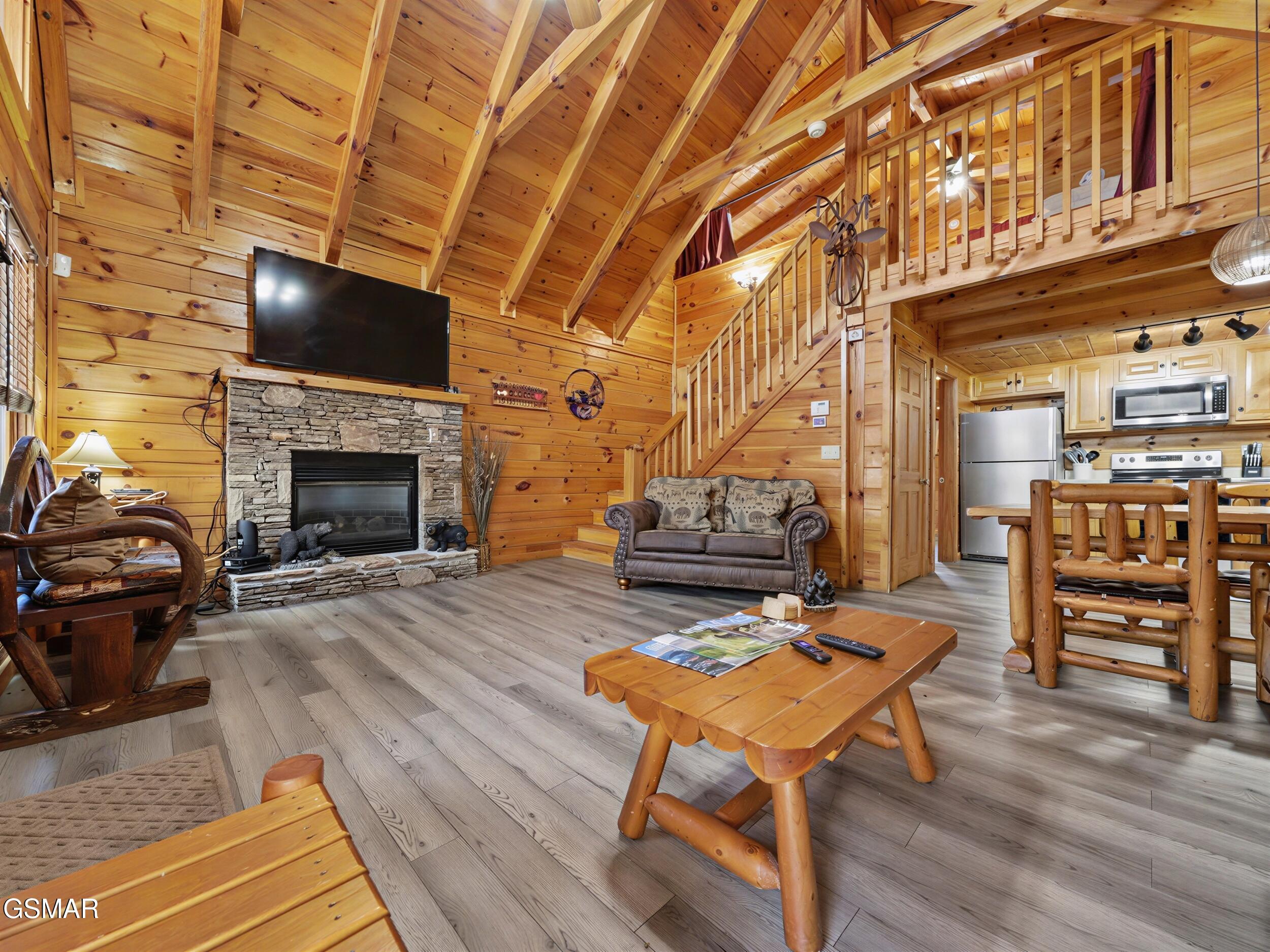 952 Iron Mountain Road Pigeon Forge TN 37863