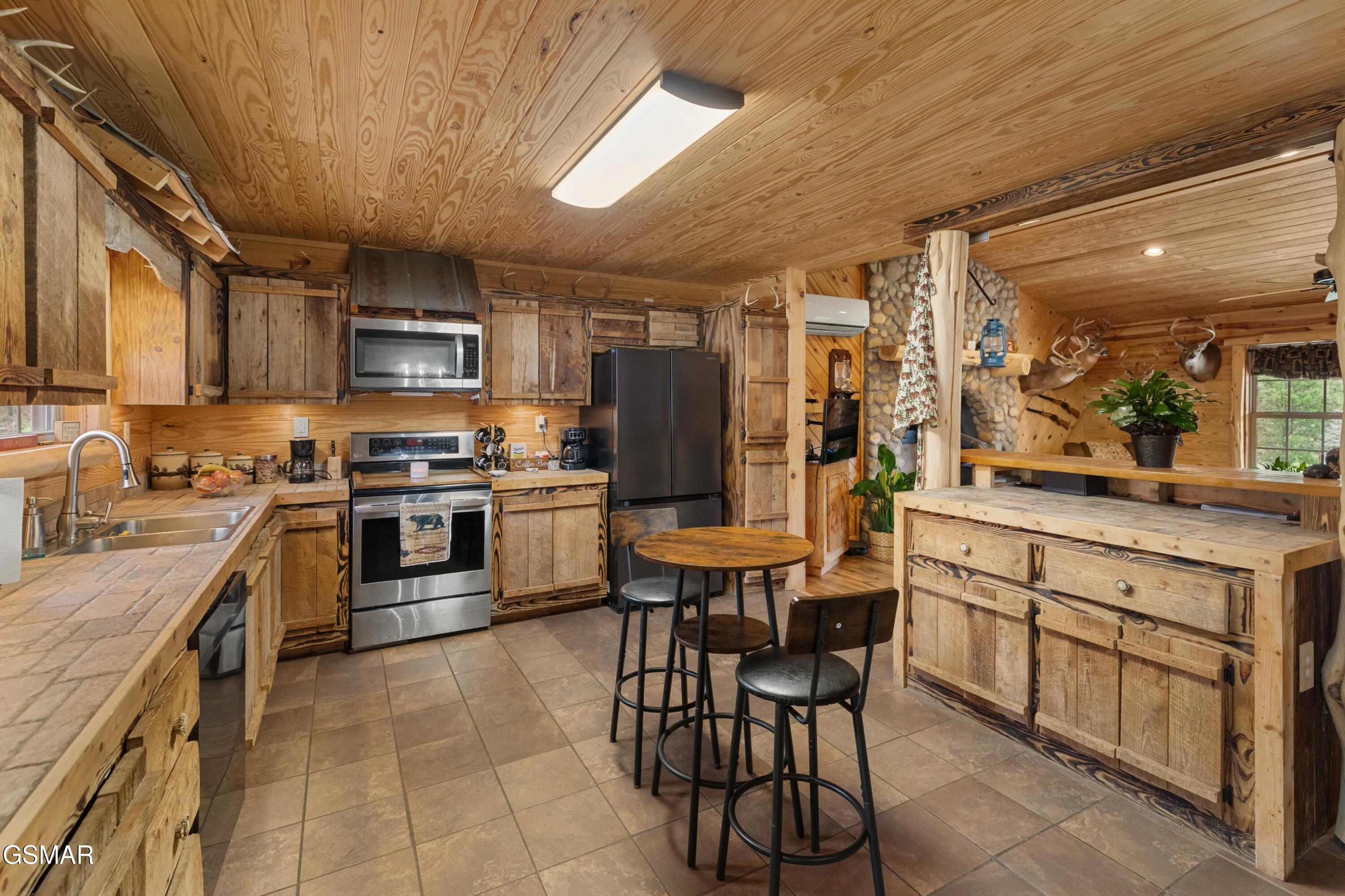 2357 Hall Road Dandridge TN 37725
