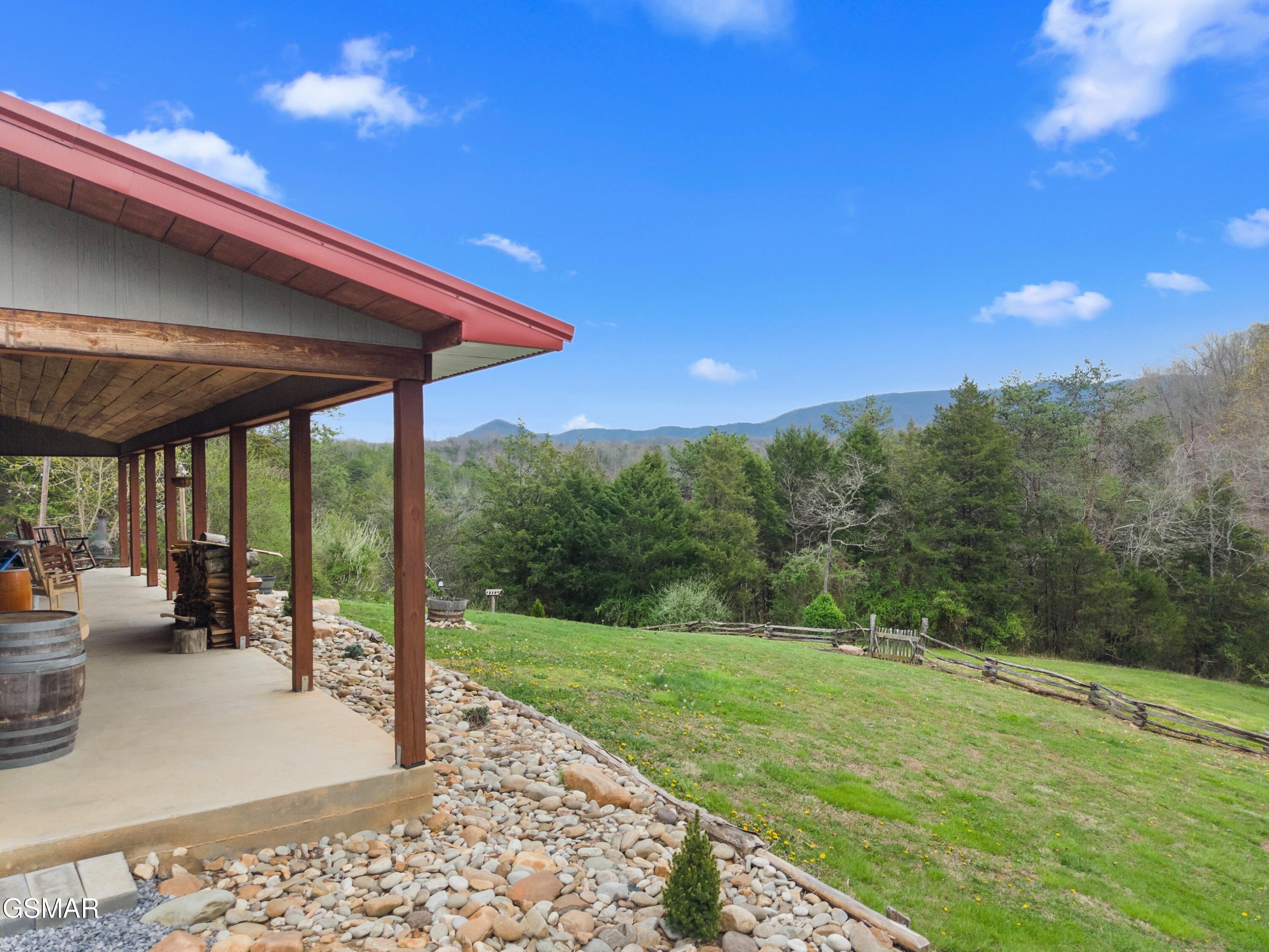 2357 Hall Road Dandridge TN 37725