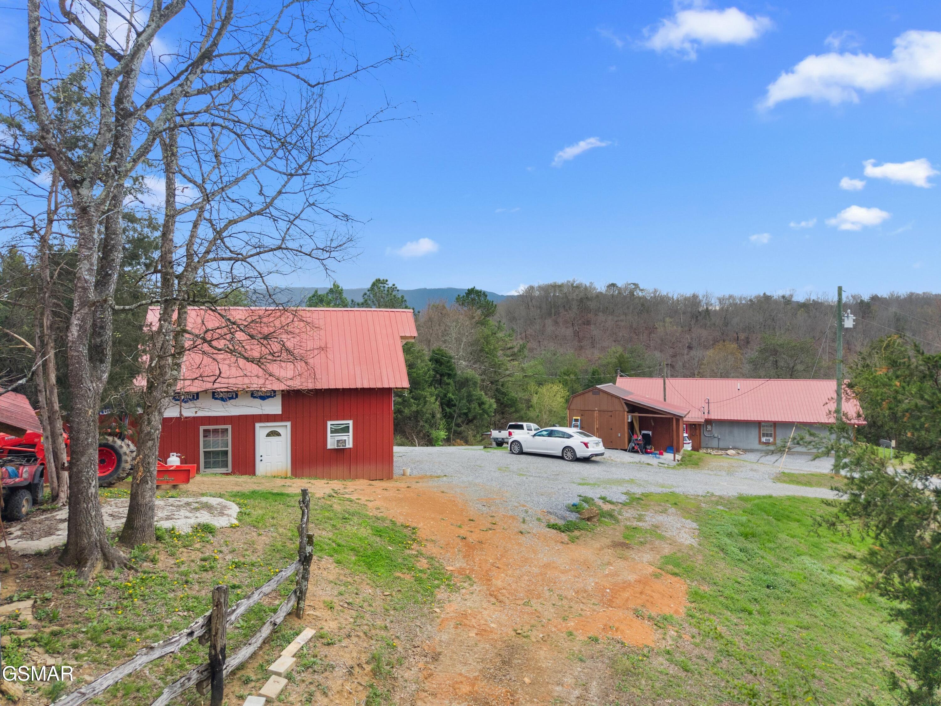 2357 Hall Road Dandridge TN 37725