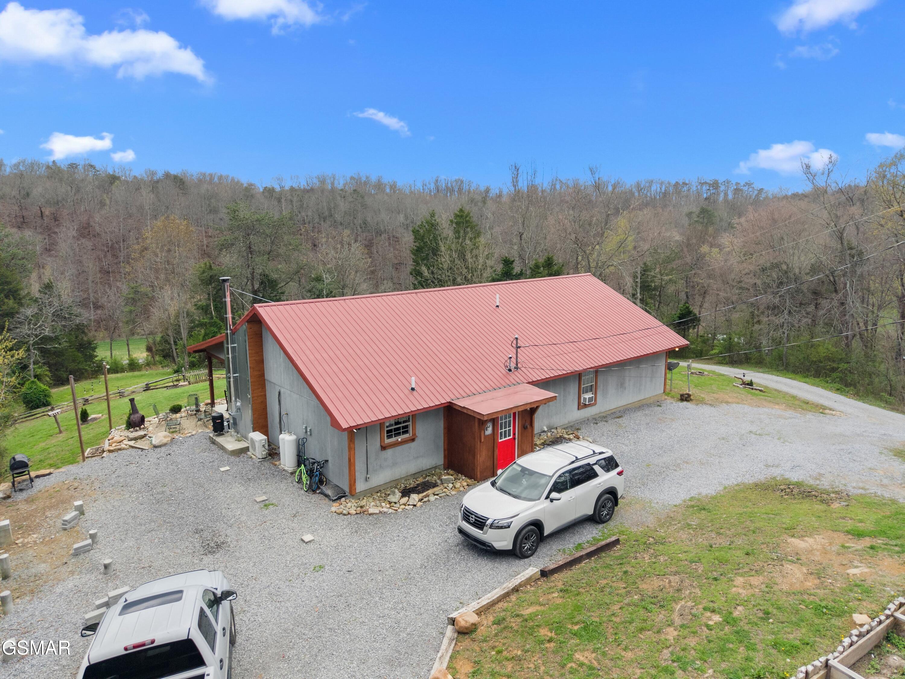 2357 Hall Road Dandridge TN 37725
