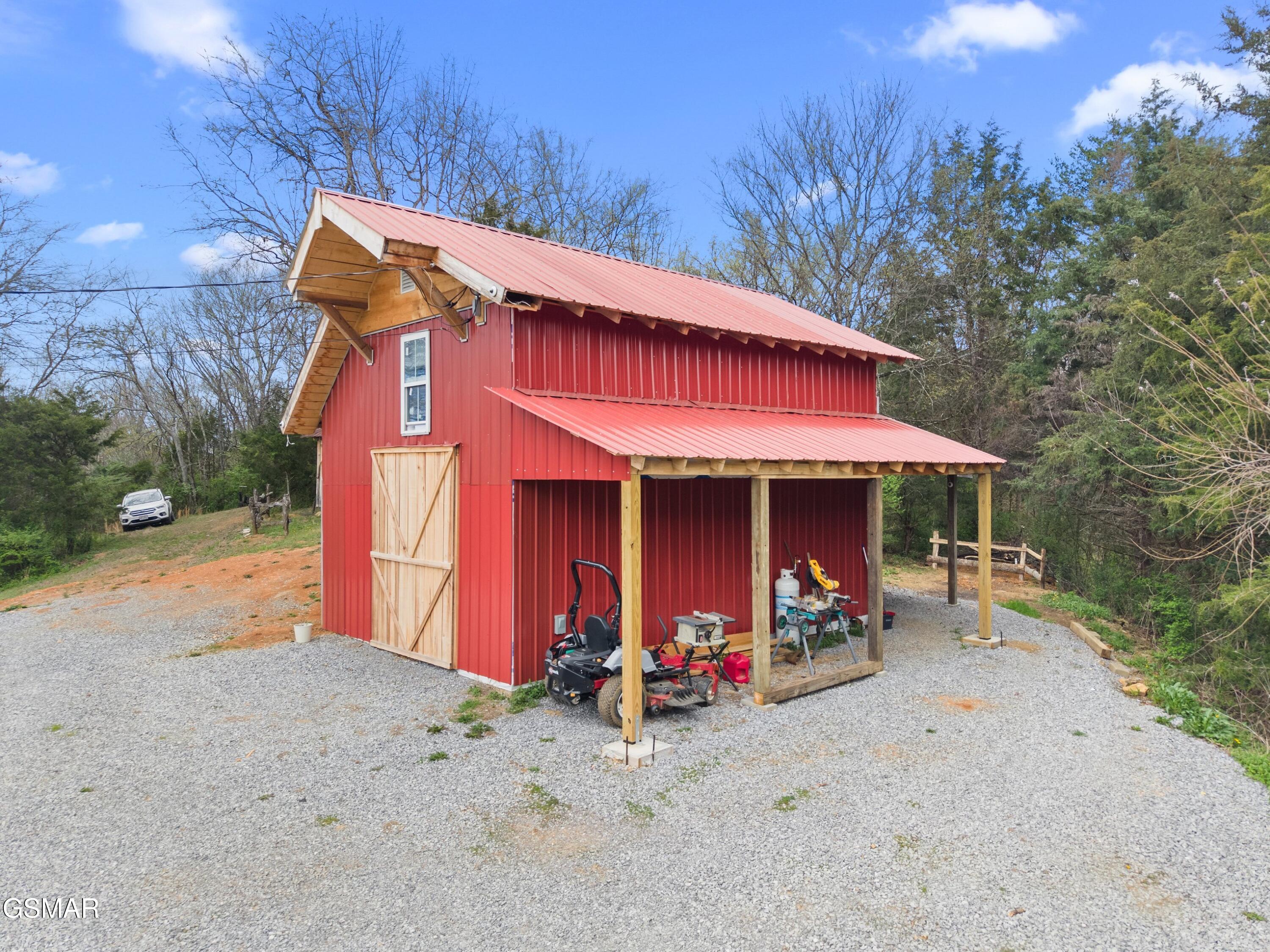 2357 Hall Road Dandridge TN 37725