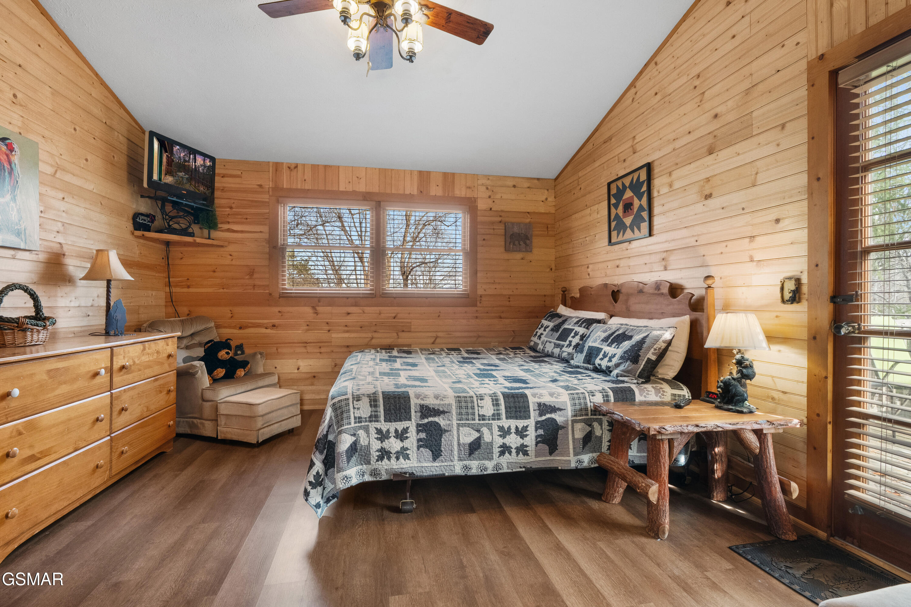 1518 Ridgecrest Drive Sevierville TN 37876