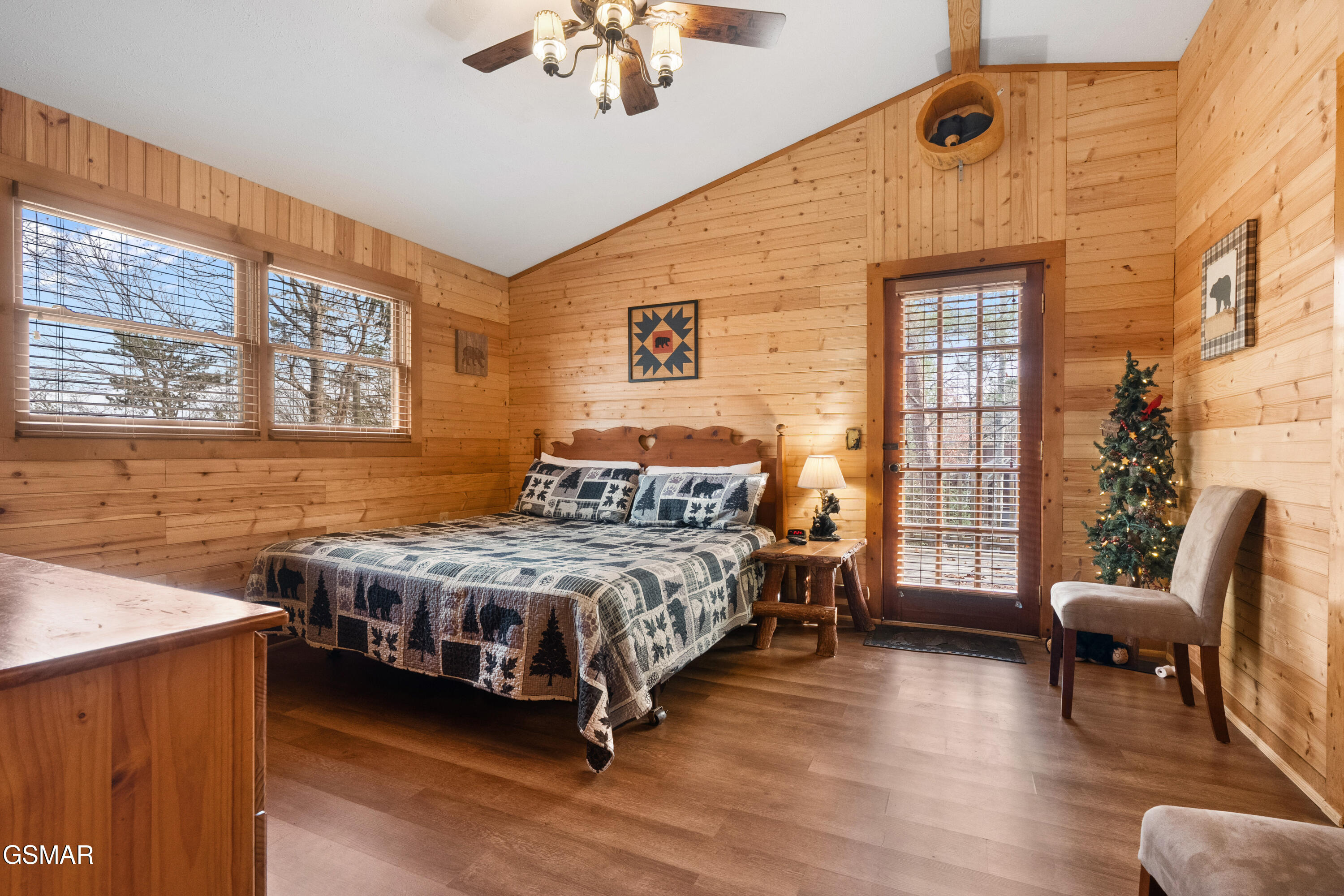 1518 Ridgecrest Drive Sevierville TN 37876