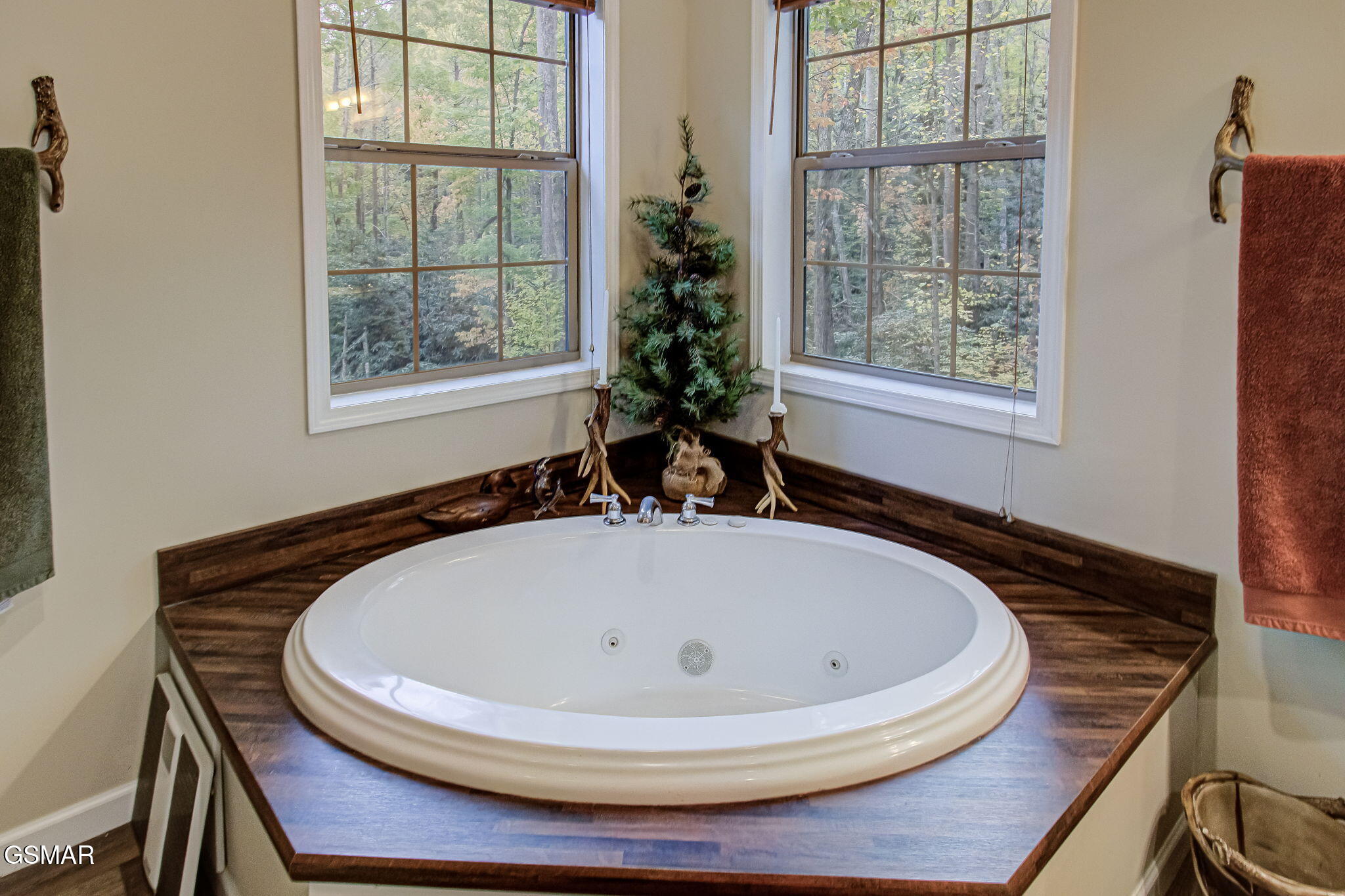 3950 Forest Trail Drive Sevierville TN 37876