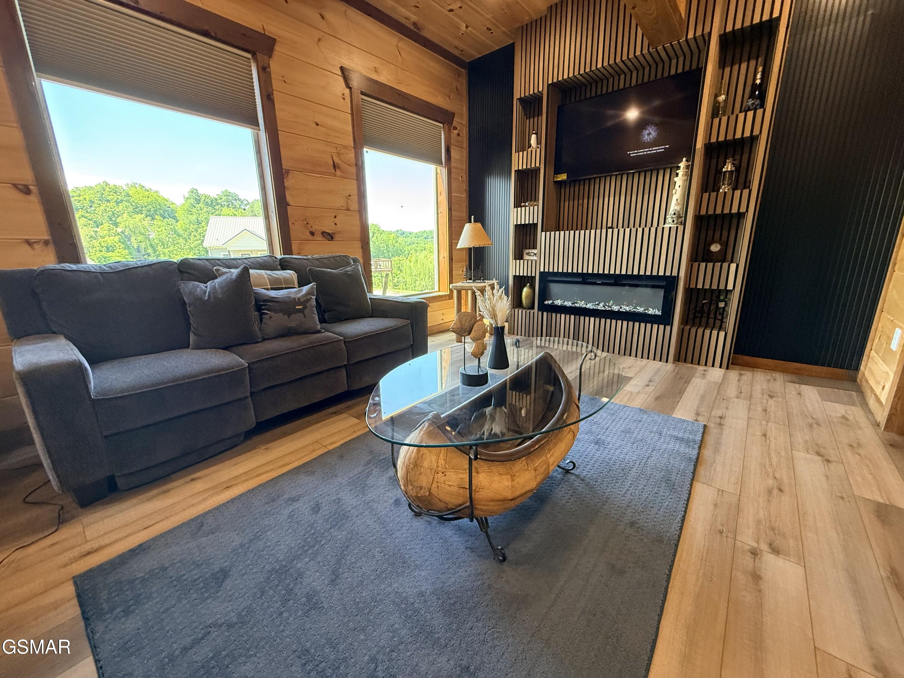 1124 Sanctuary Shores Way Sevierville TN 37876