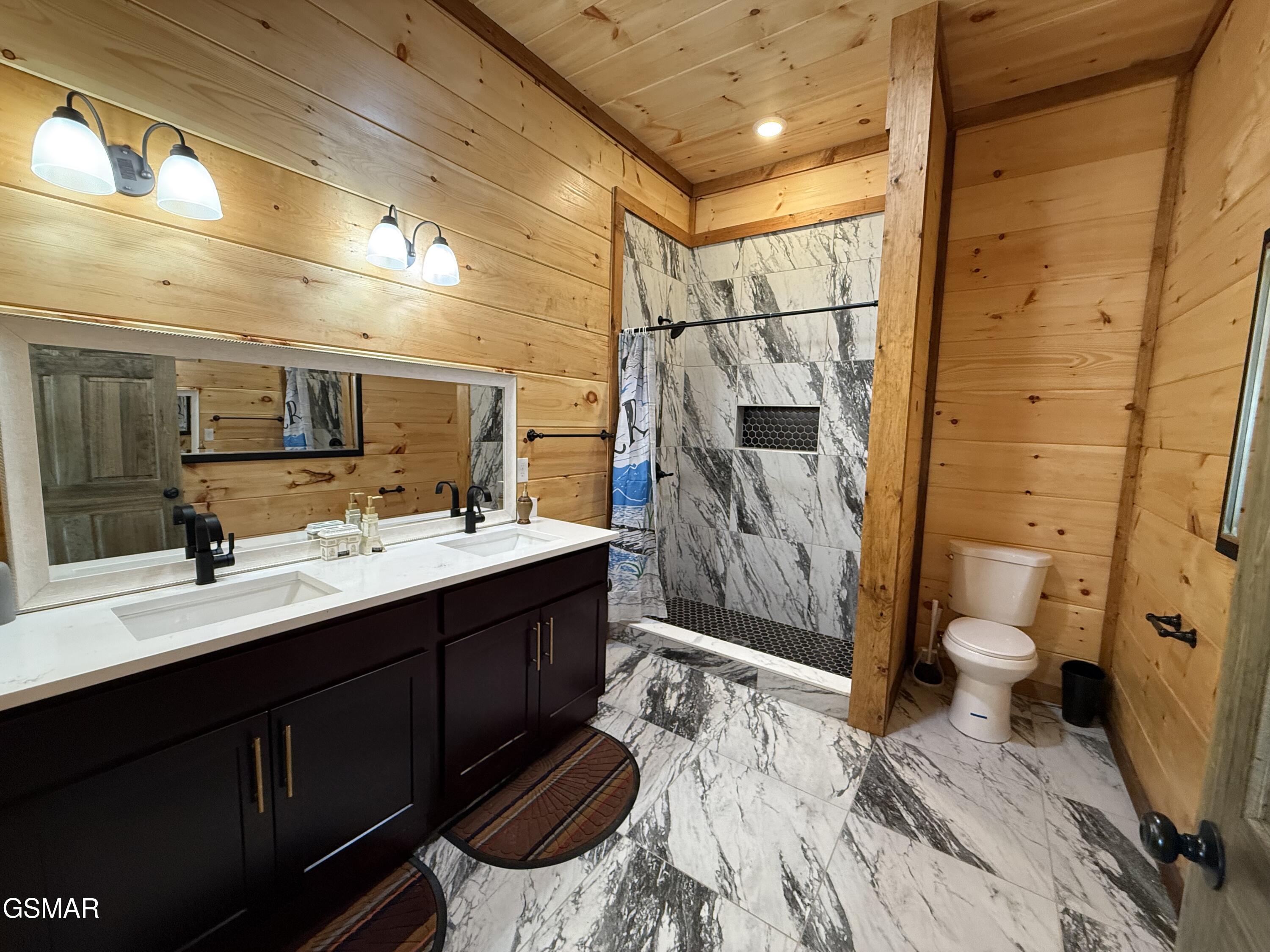 1124 Sanctuary Shores Way Sevierville TN 37876