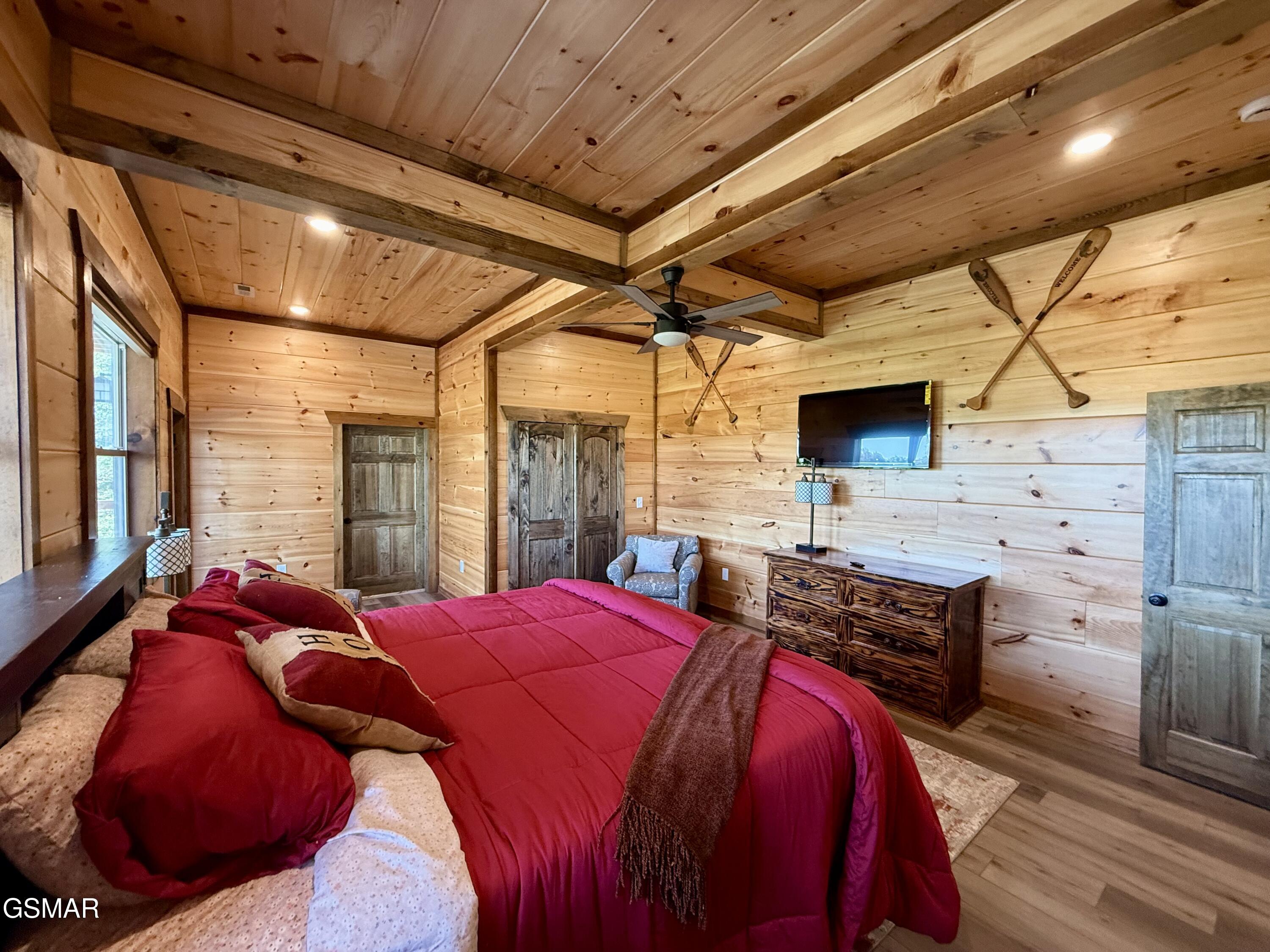 1124 Sanctuary Shores Way Sevierville TN 37876