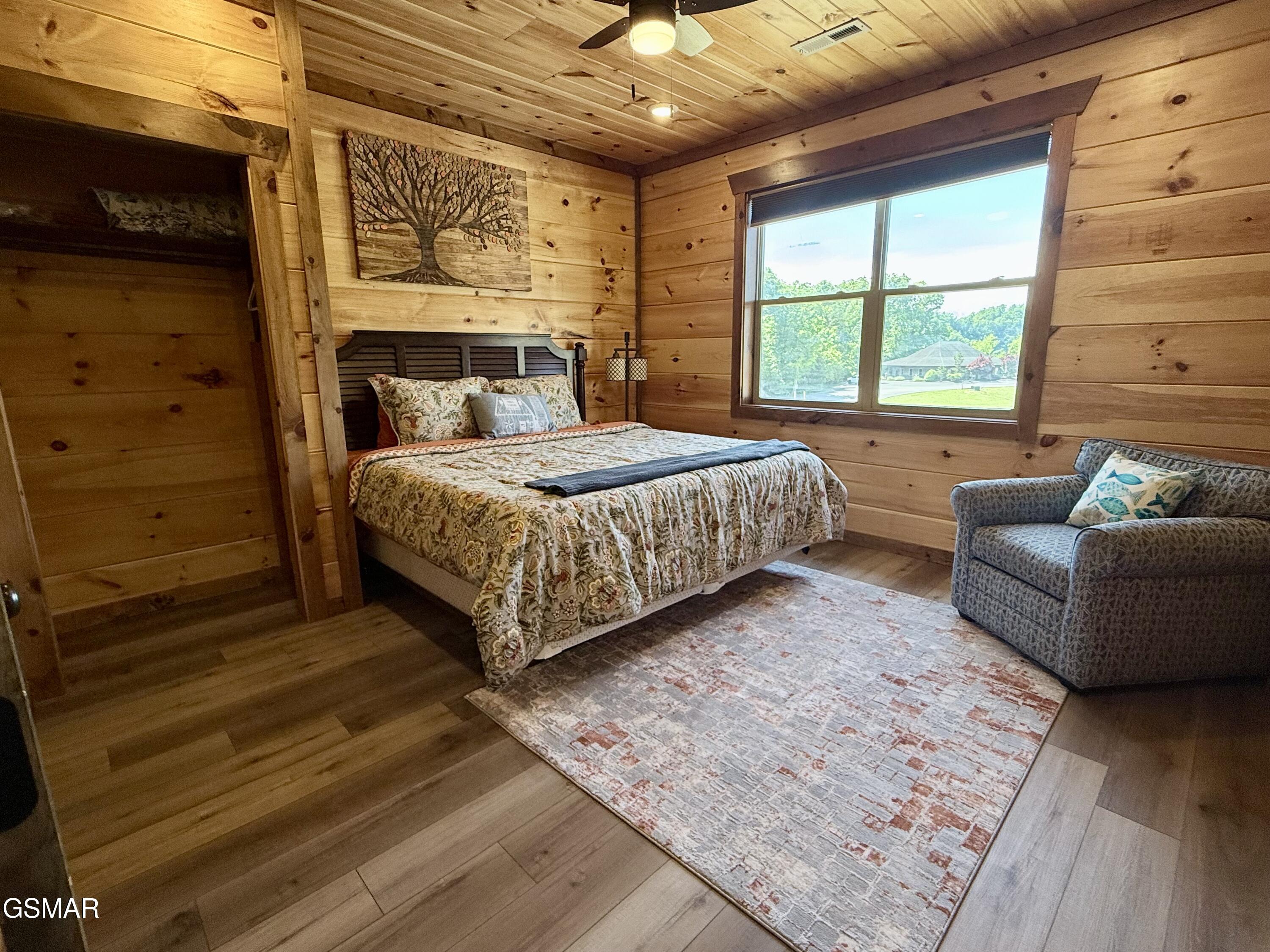 1124 Sanctuary Shores Way Sevierville TN 37876