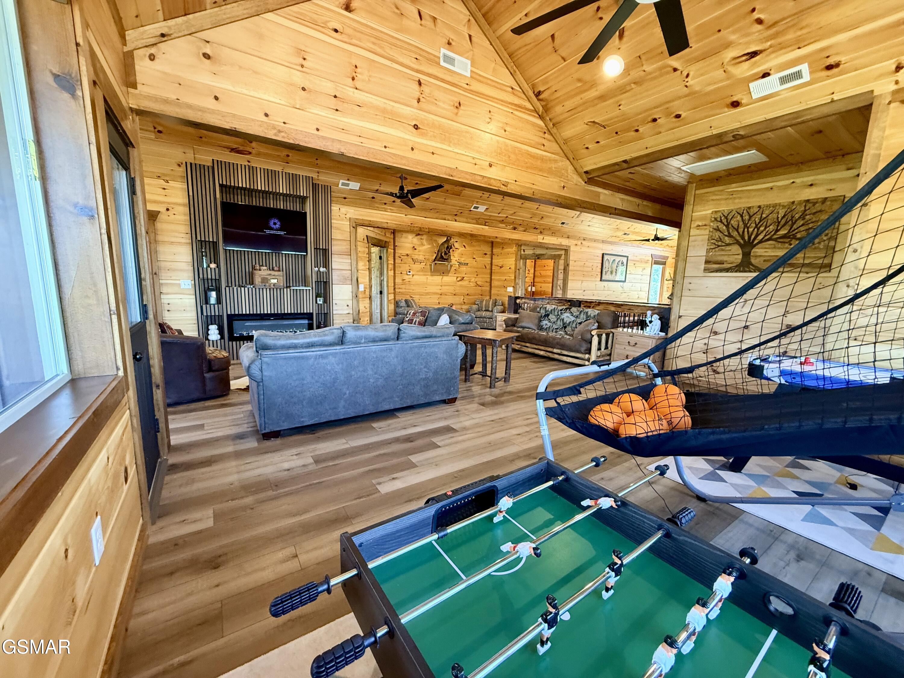 1124 Sanctuary Shores Way Sevierville TN 37876
