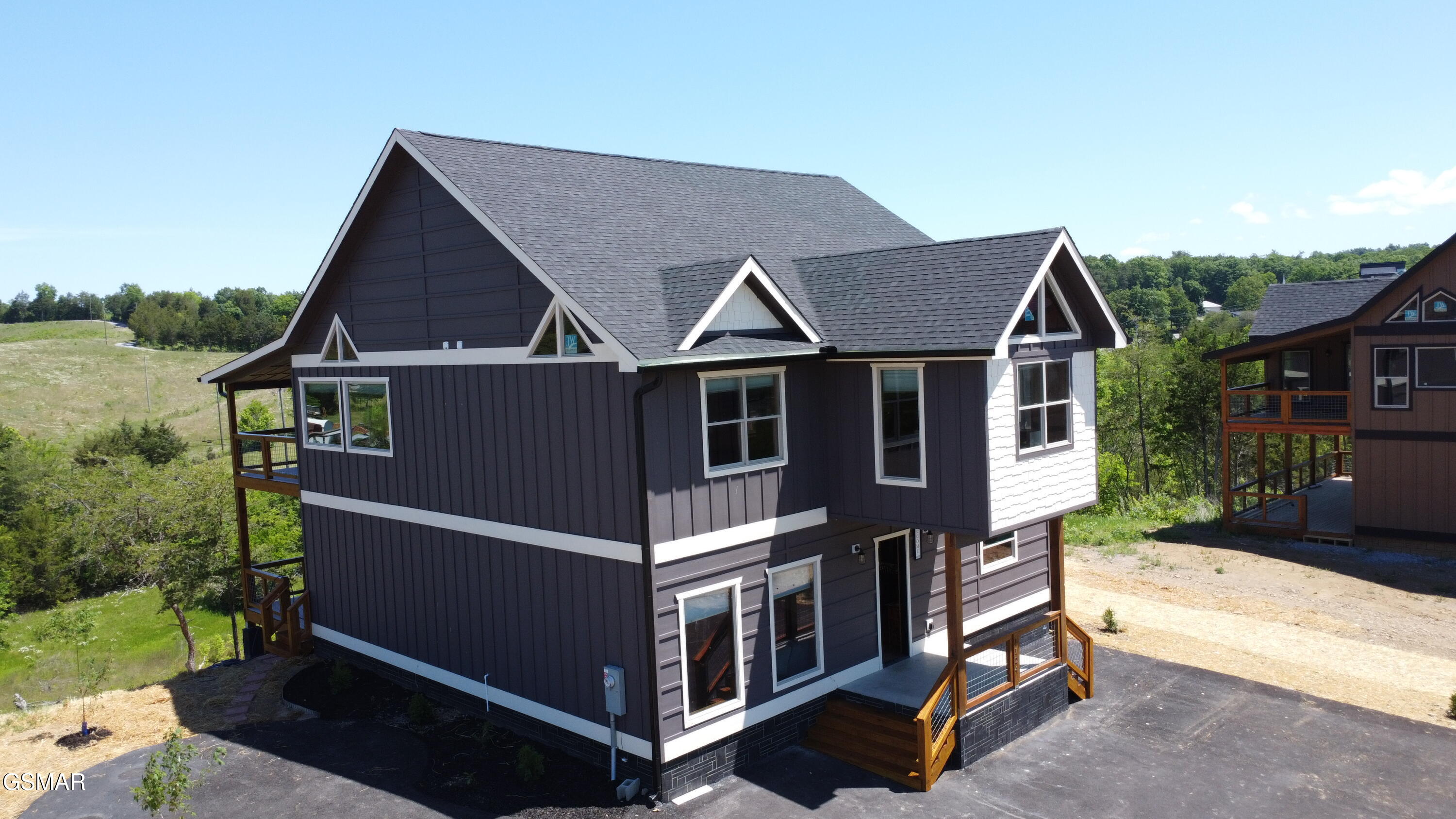 1124 Sanctuary Shores Way Sevierville TN 37876