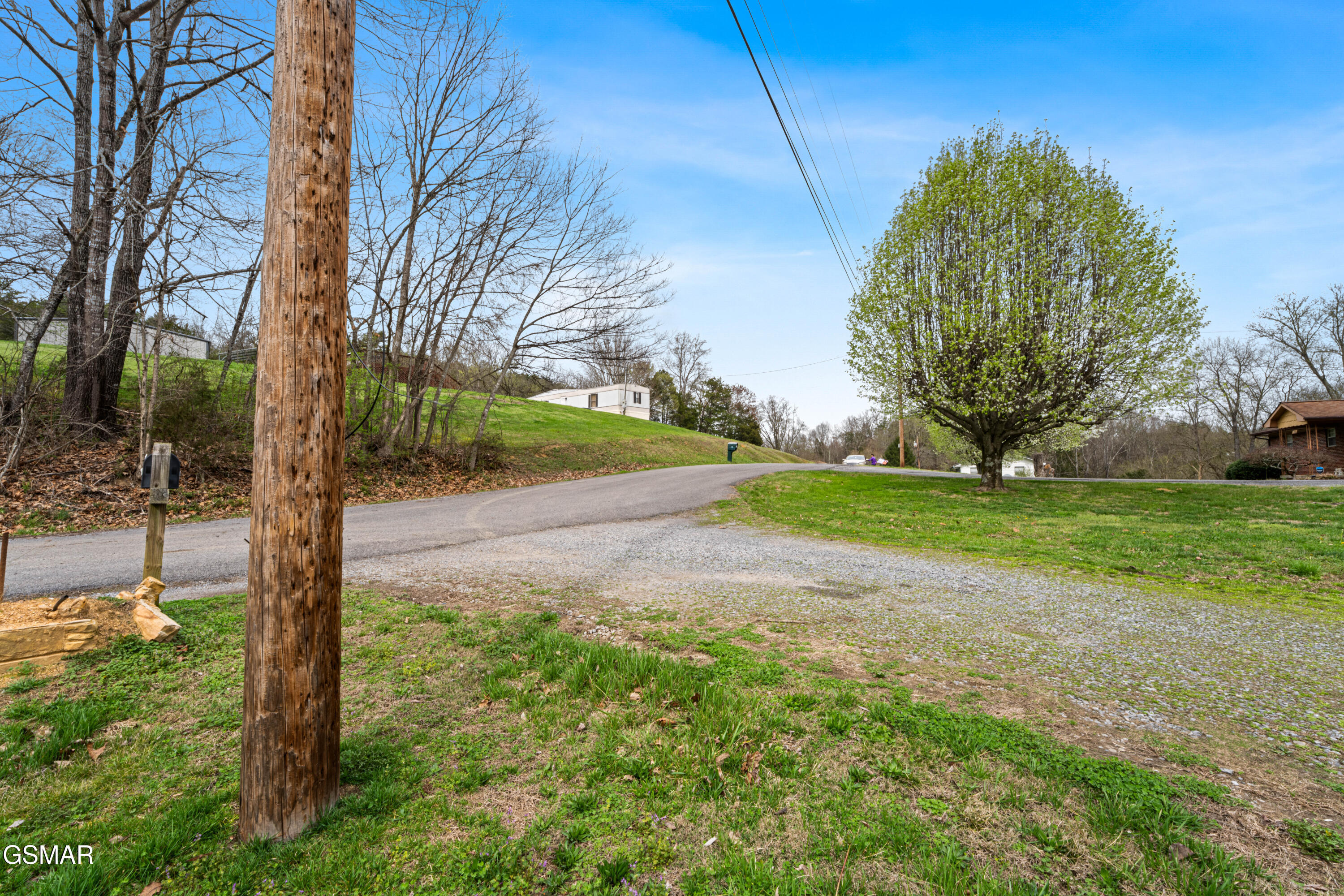 1025 Scarlet Road Newport TN 37821