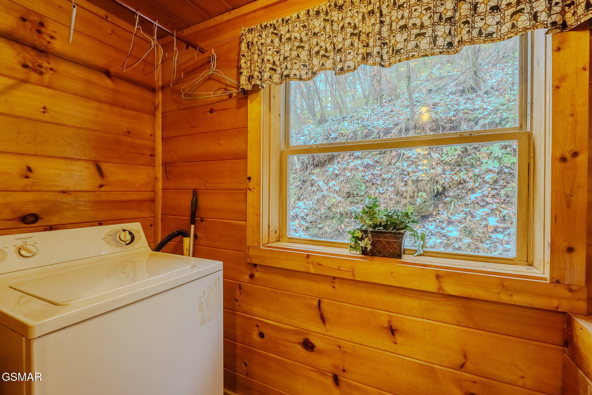 1321 Wears Valley Road Townsend TN 37882