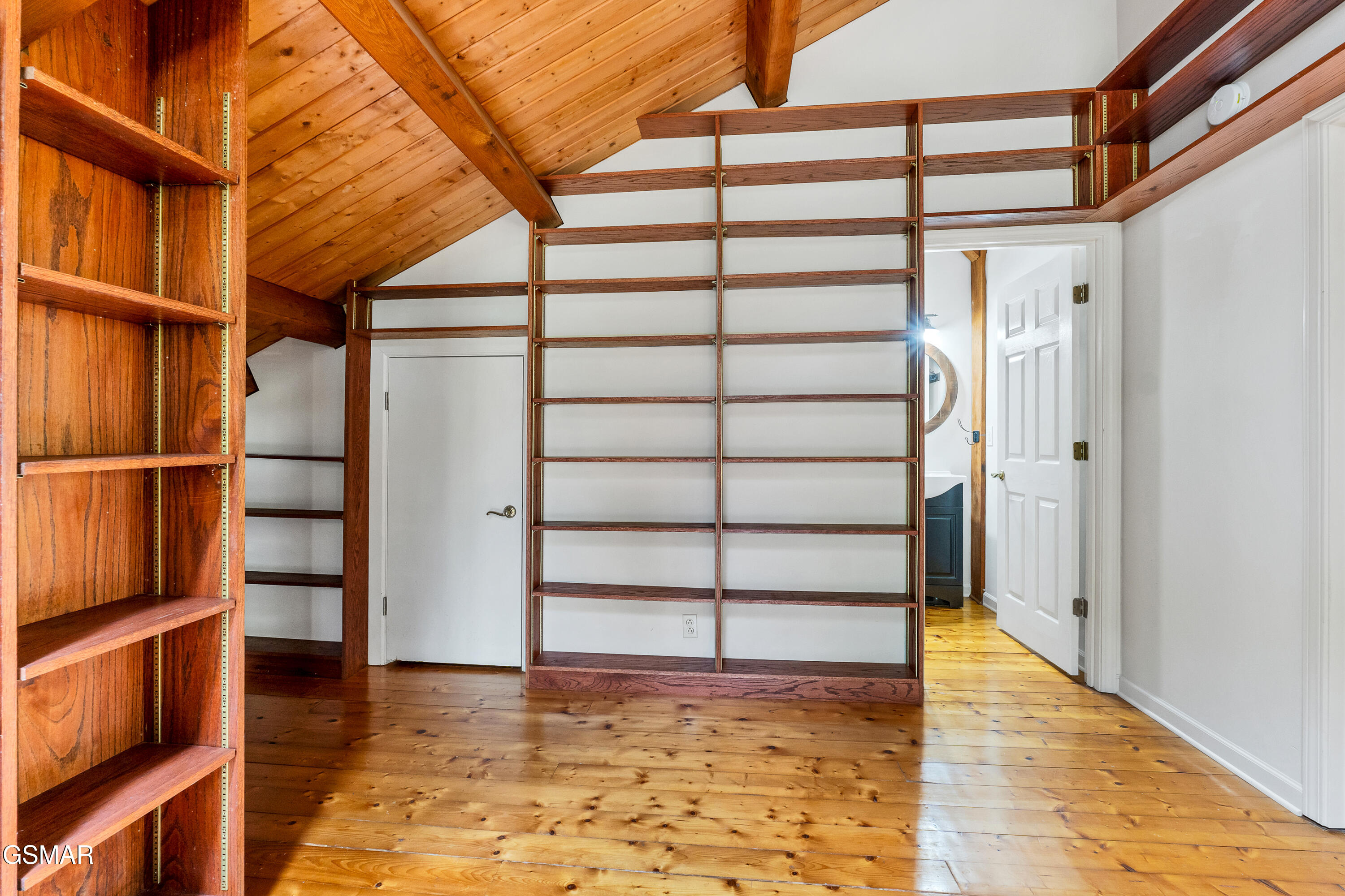 2210 Turkey Roost Road Walland TN 37886