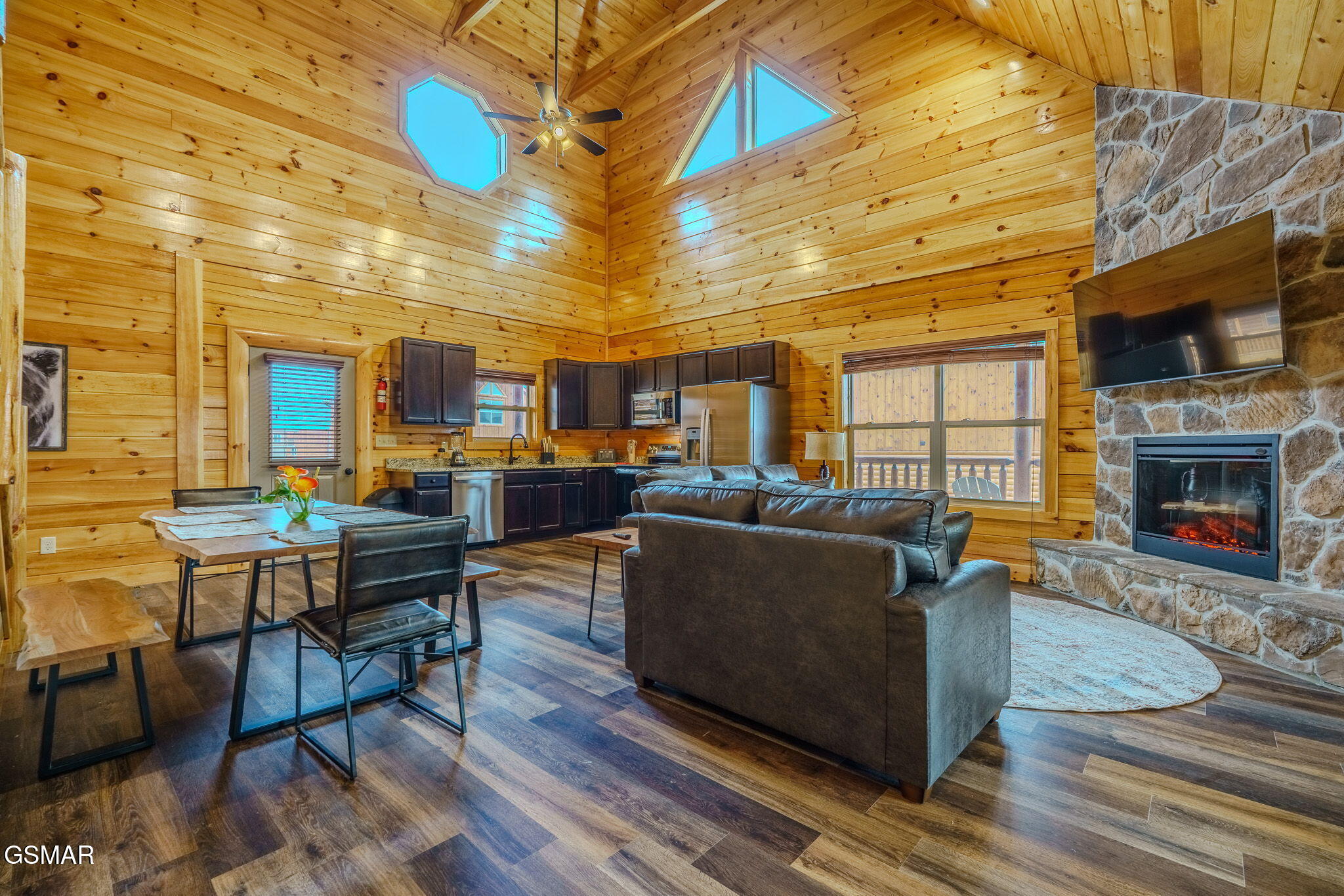 3850 Twilight Way Pigeon Forge TN 37862