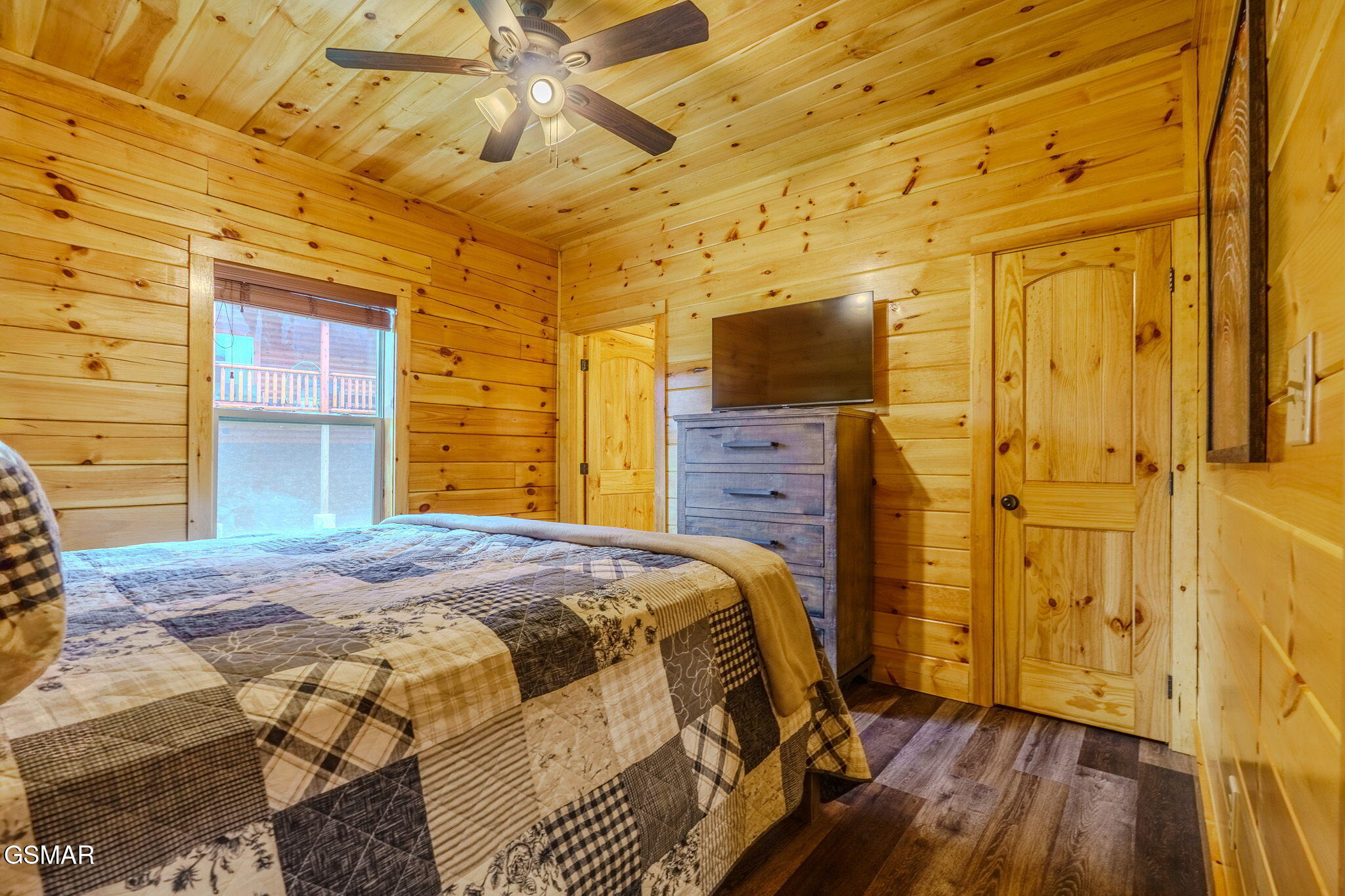 3850 Twilight Way Pigeon Forge TN 37862