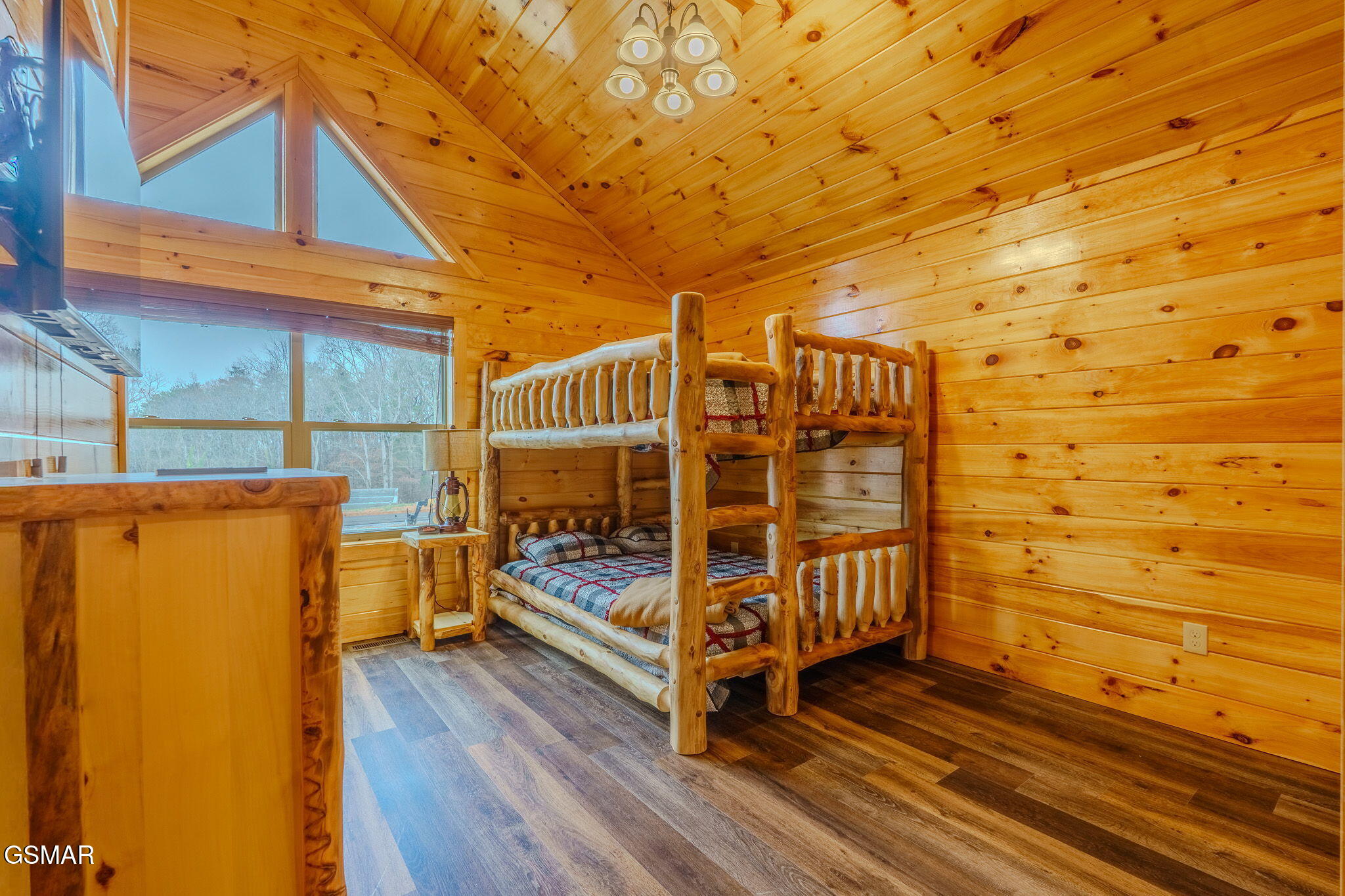 3850 Twilight Way Pigeon Forge TN 37862