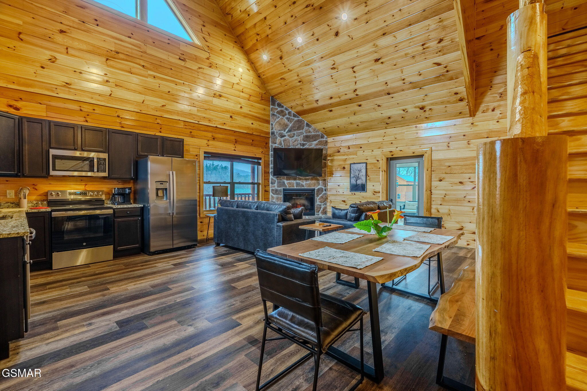 3850 Twilight Way Pigeon Forge TN 37862