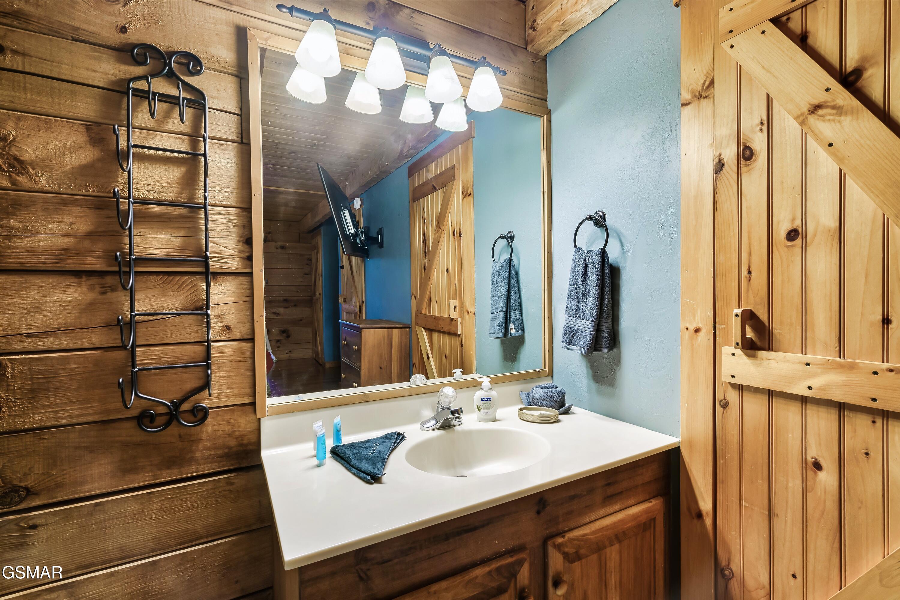 2306 Bonnie Lane Sevierville TN 37876