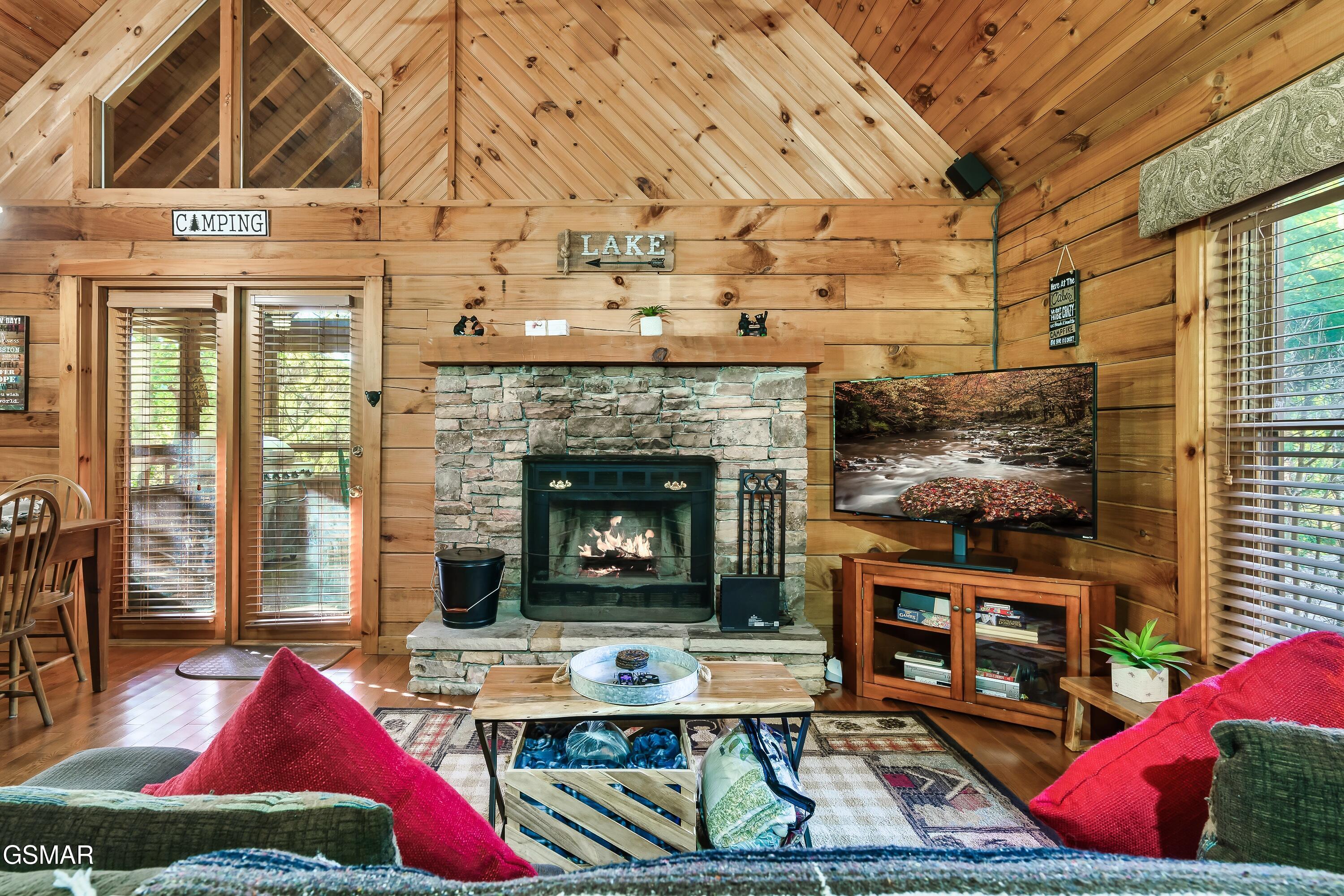 2306 Bonnie Lane Sevierville TN 37876