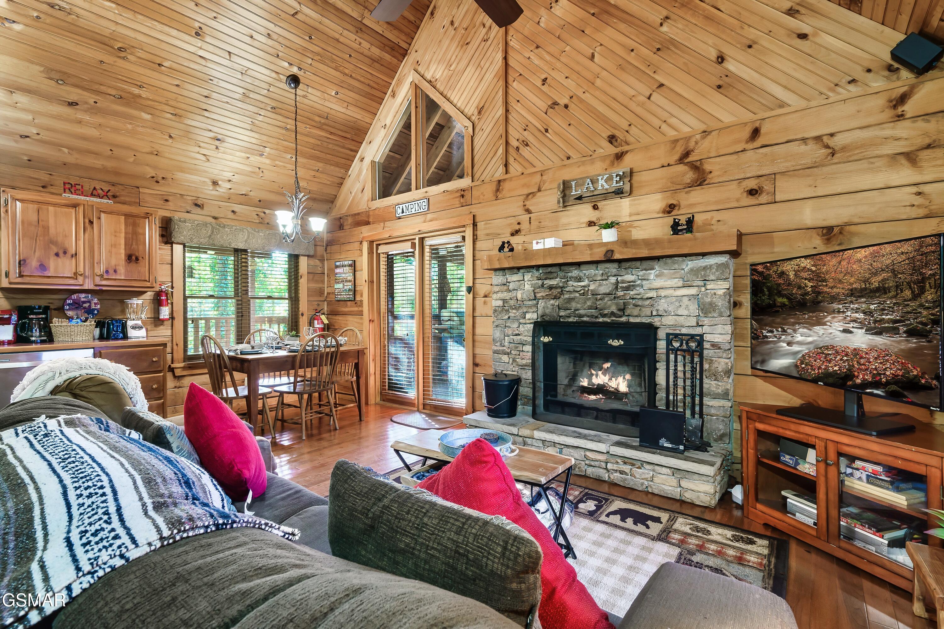 2306 Bonnie Lane Sevierville TN 37876