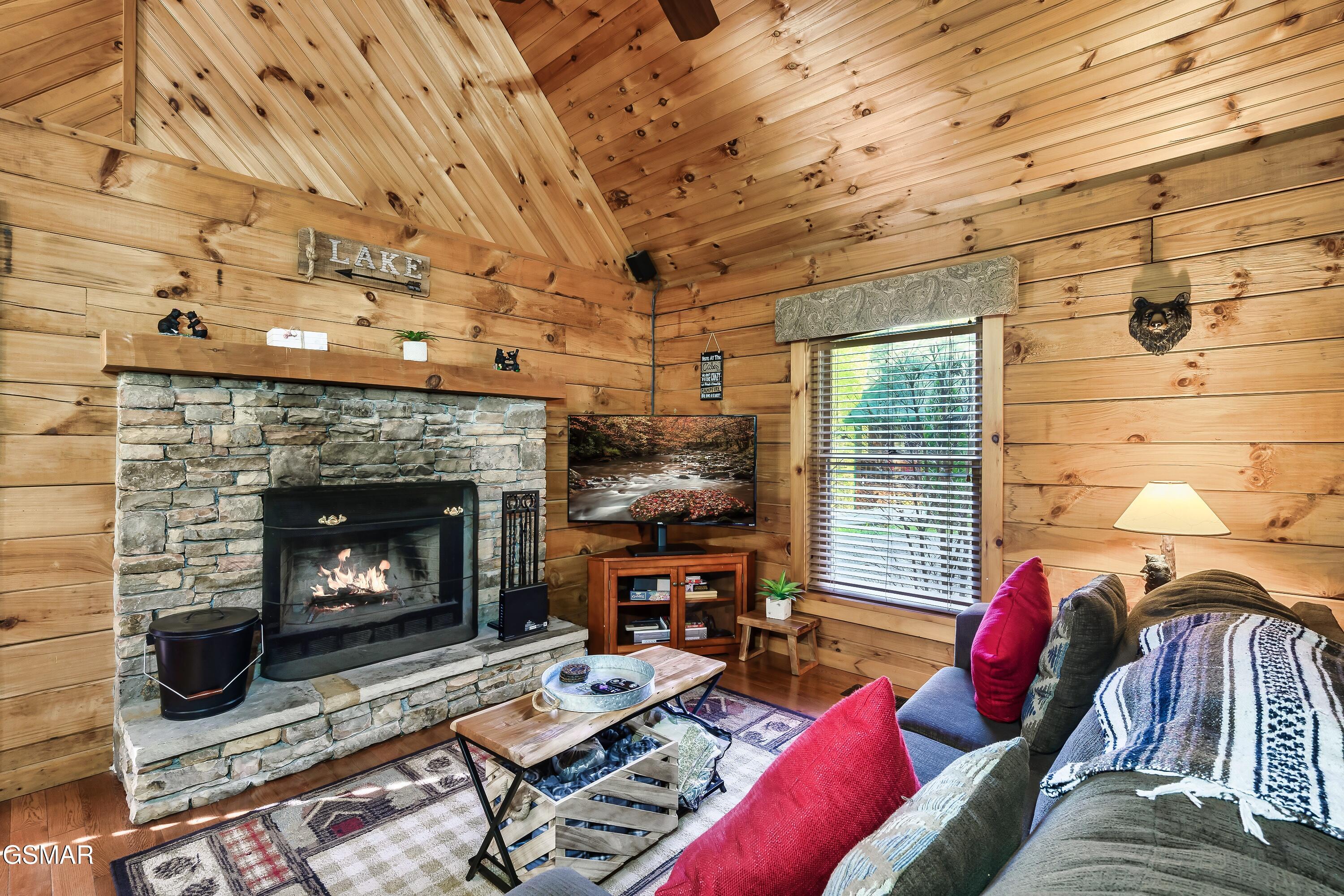 2306 Bonnie Lane Sevierville TN 37876