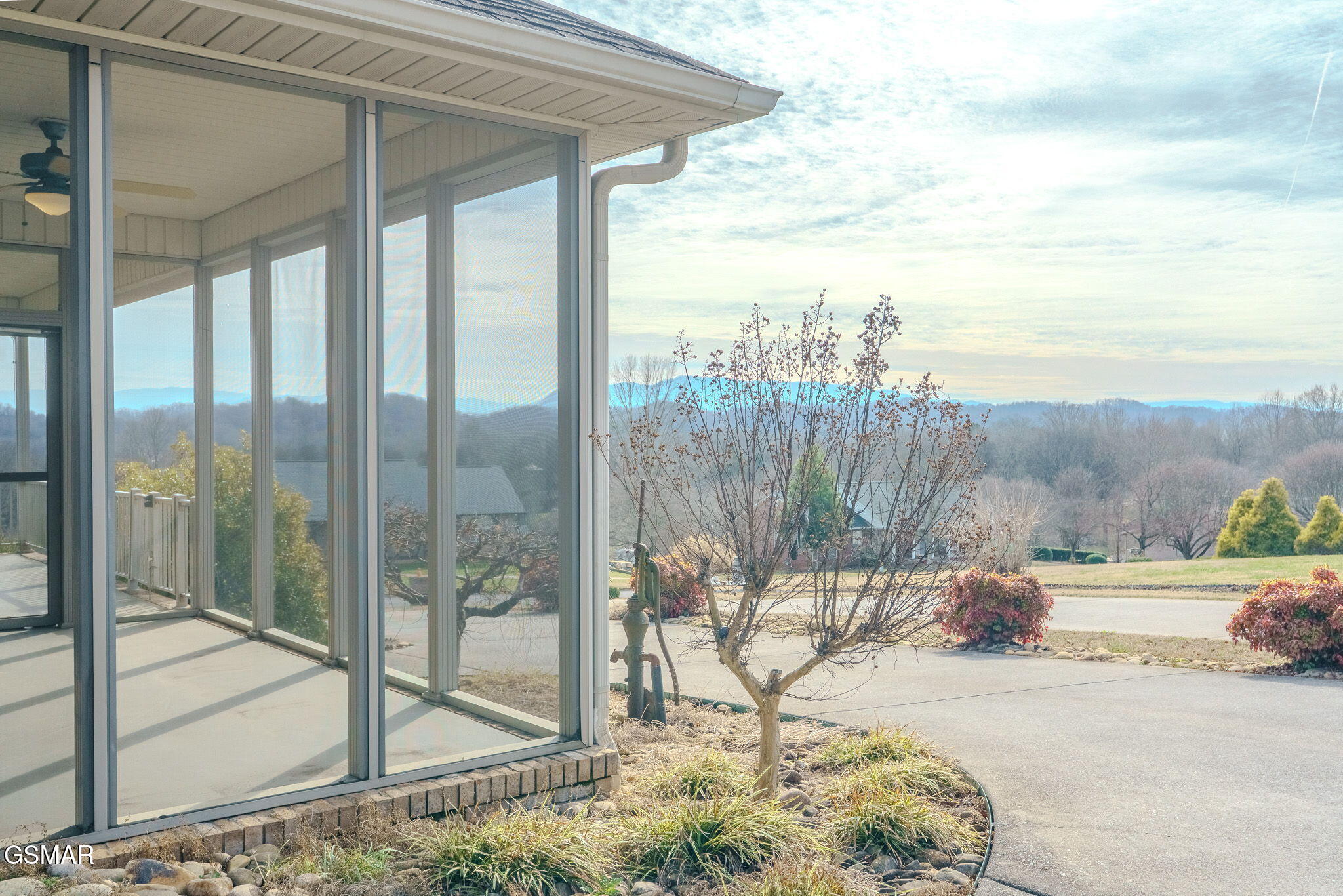 2723 Madison Ridge Sevierville TN 37876