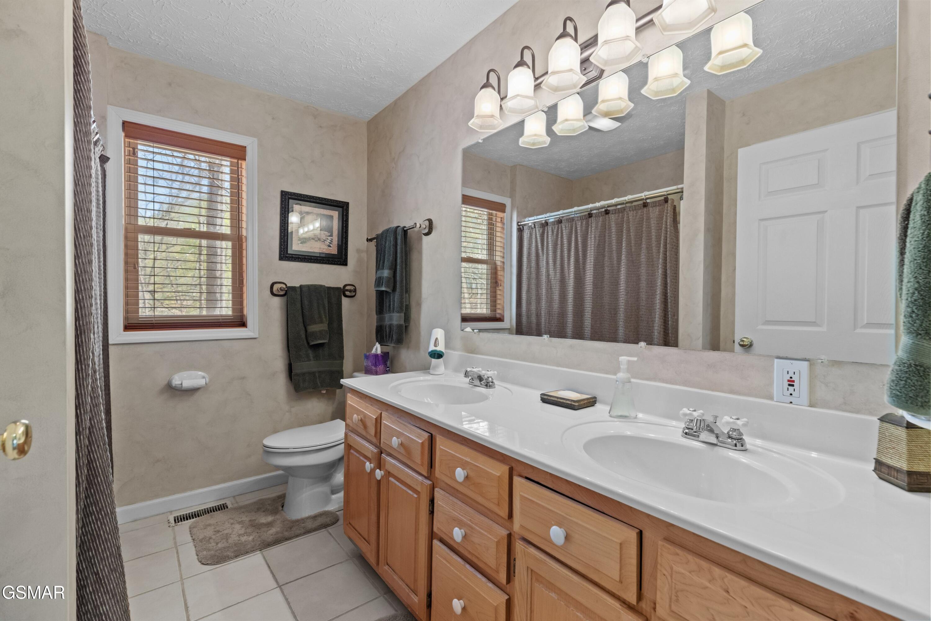 429 Filet Lane Dandridge TN 37725