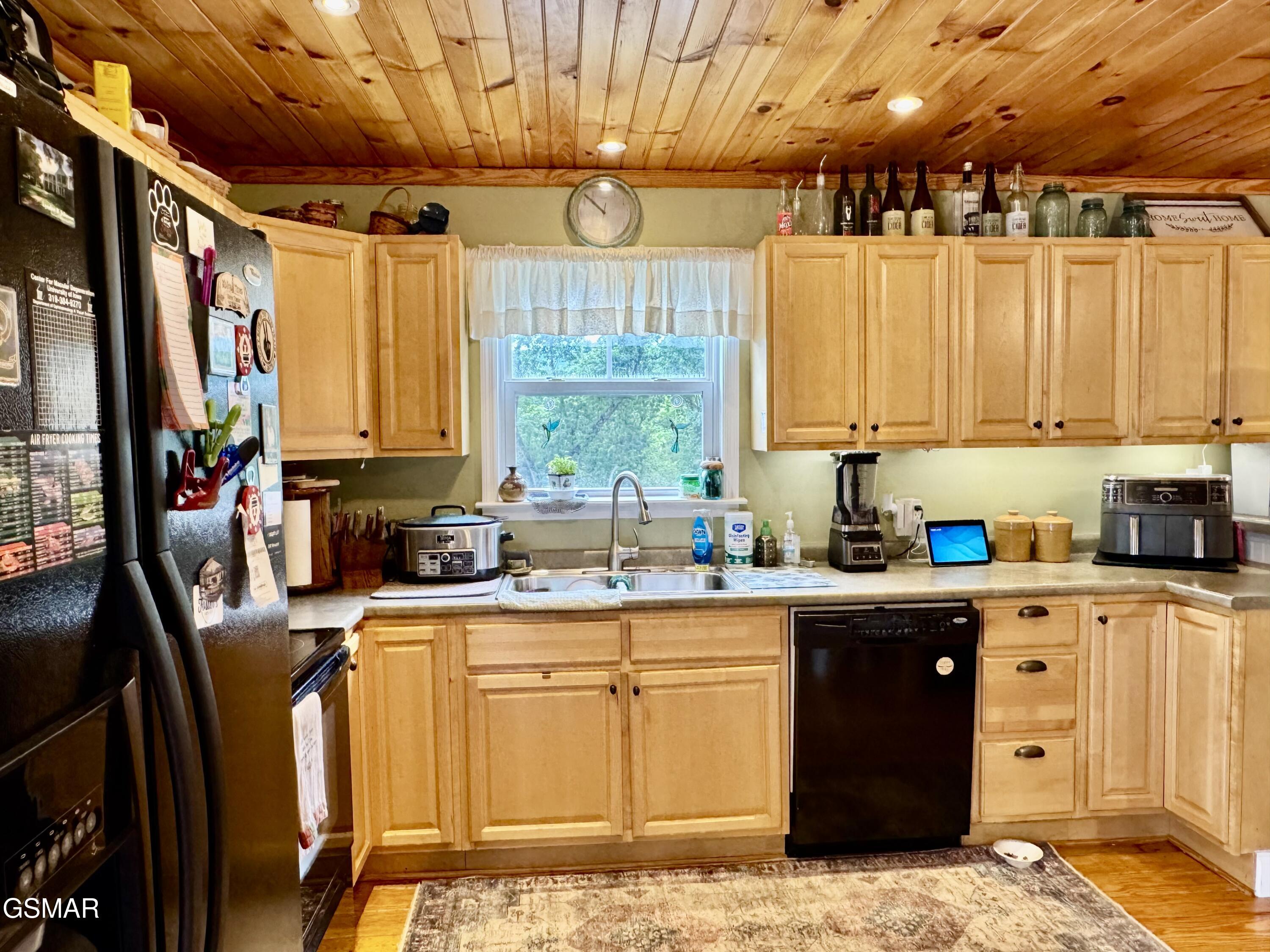 401 Mountain Thrush Drive Townsend TN 37882
