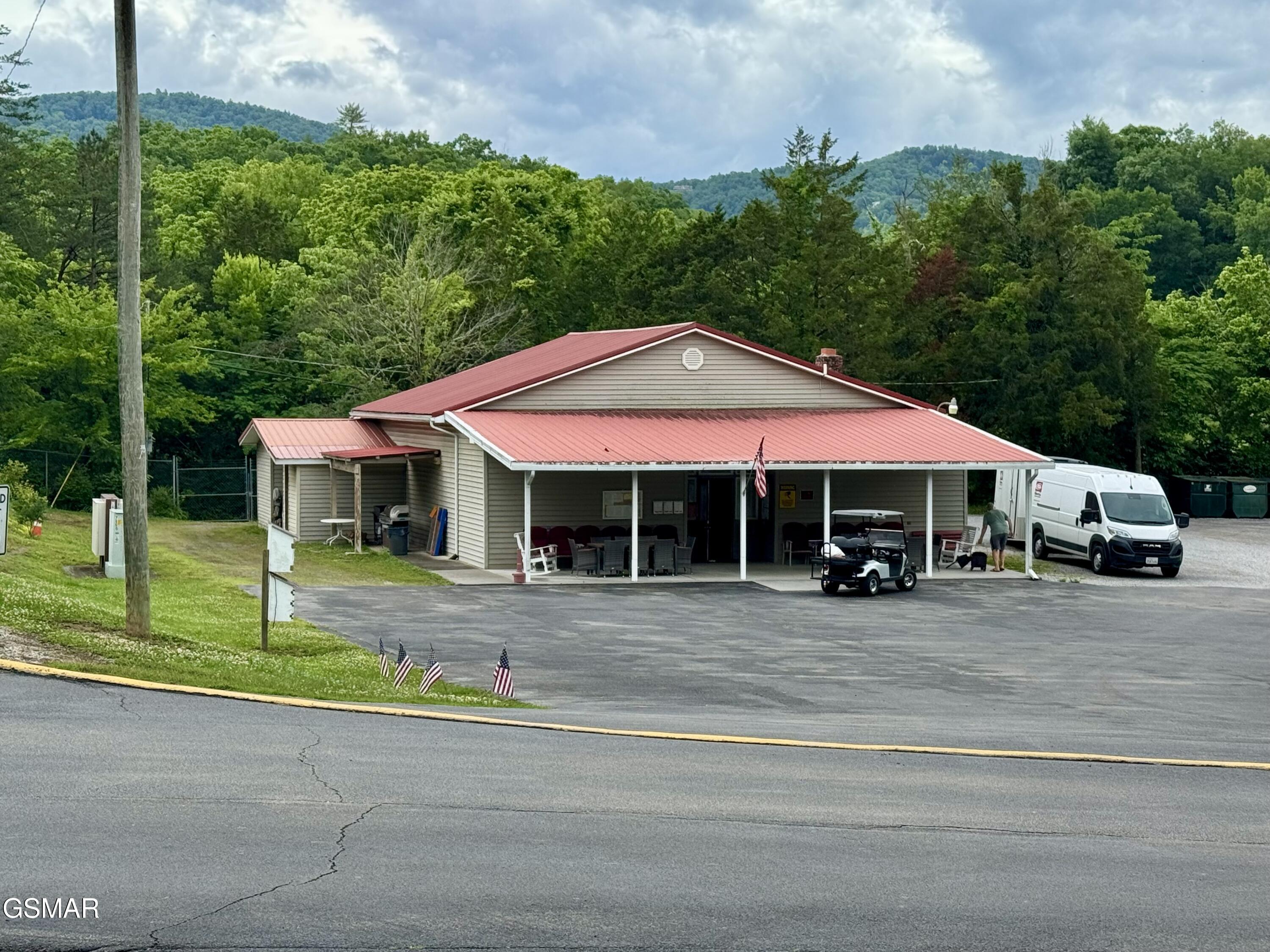 401 Mountain Thrush Drive Townsend TN 37882
