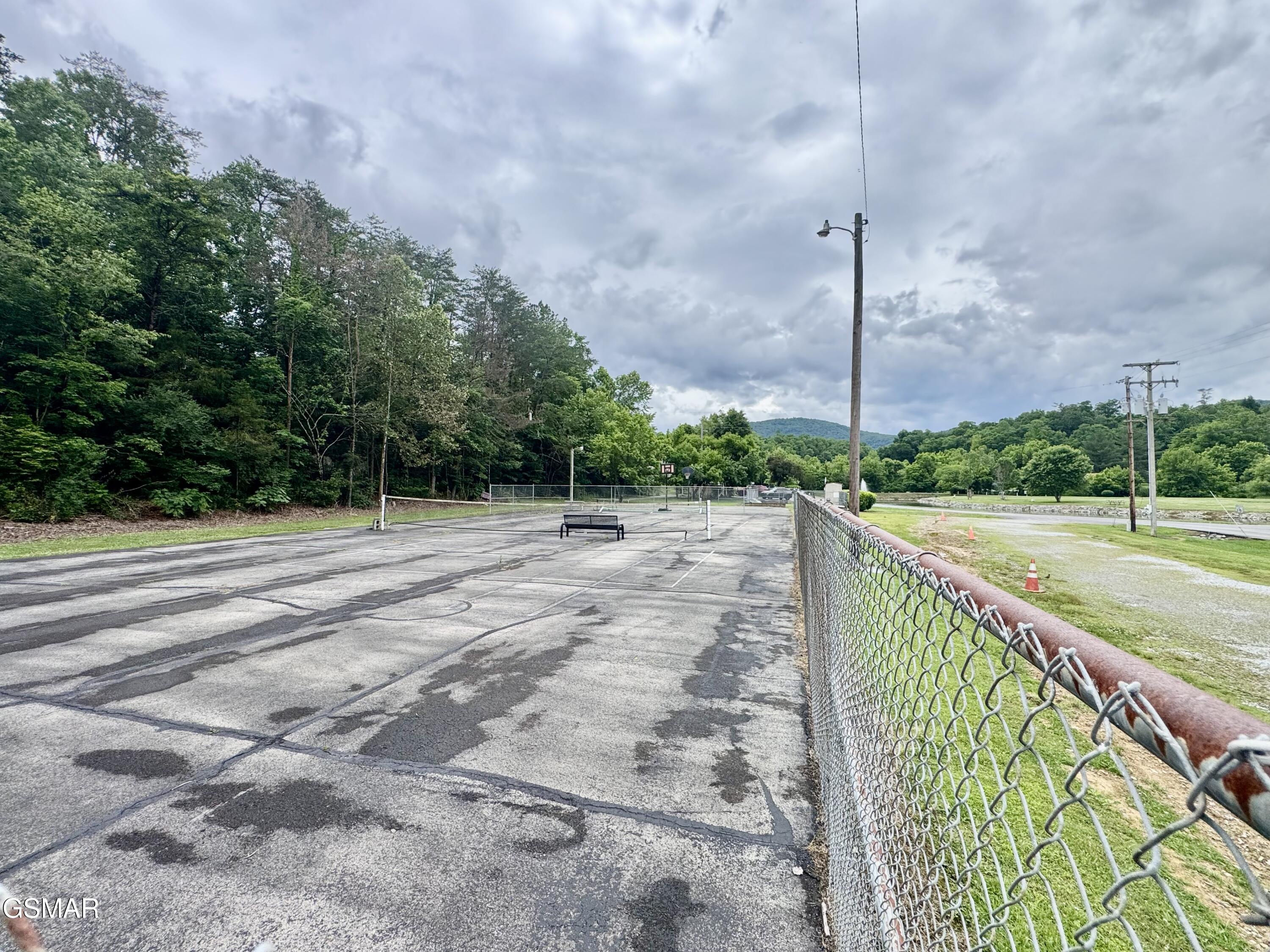 401 Mountain Thrush Drive Townsend TN 37882