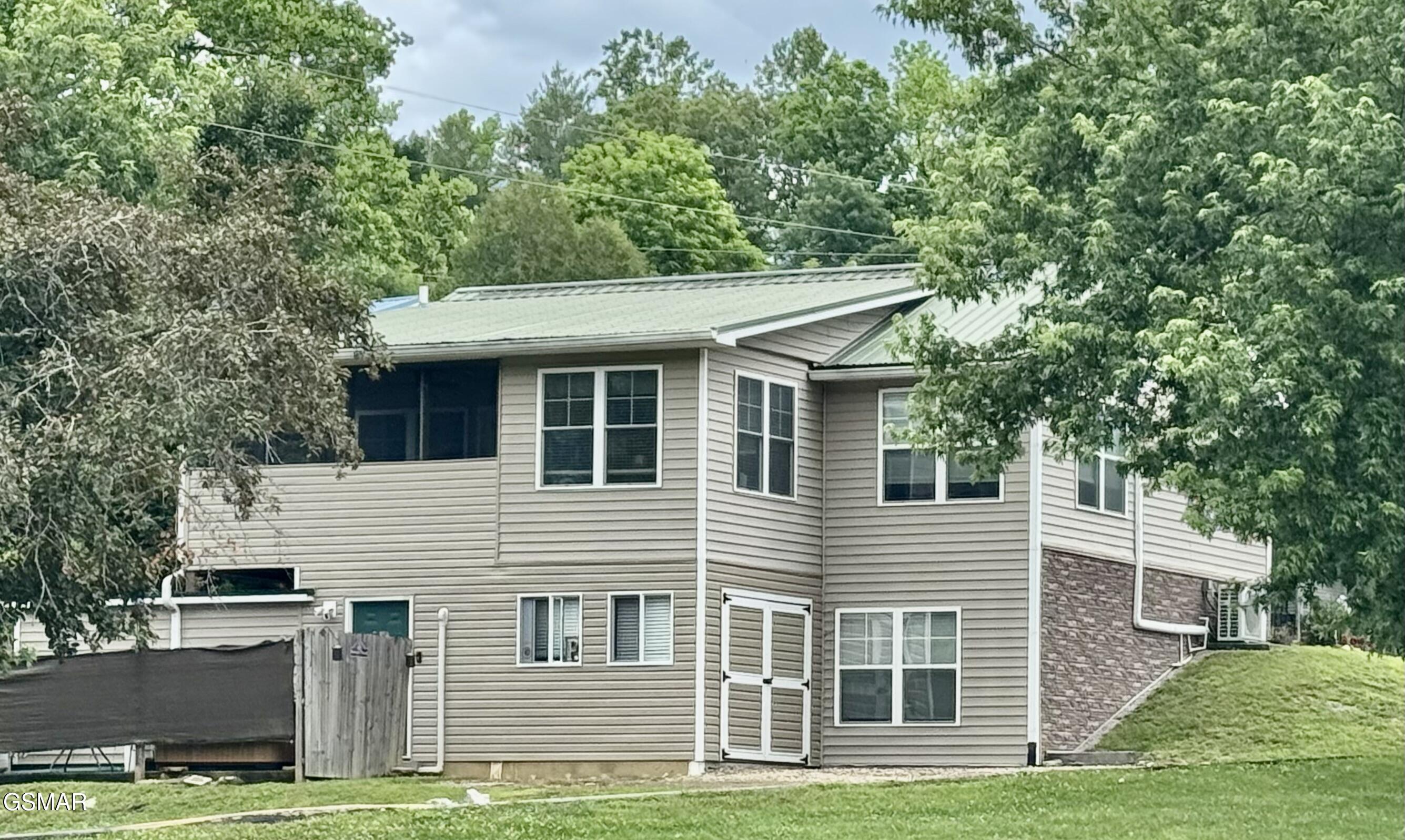 401 Mountain Thrush Drive Townsend TN 37882