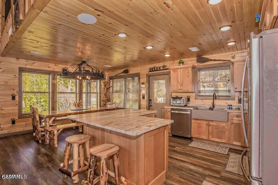 1860 Billard Way Sevierville TN 37876