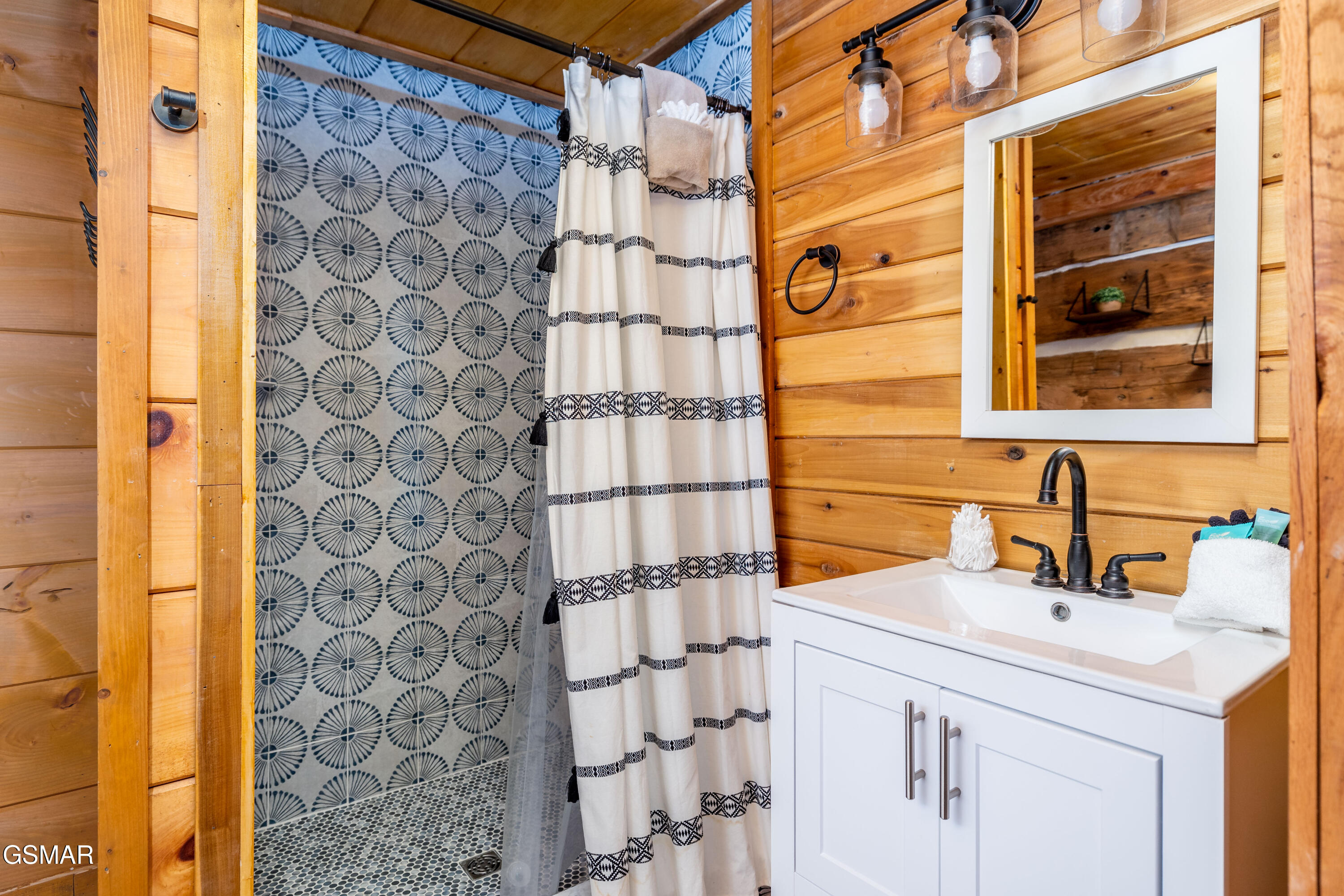 1949 Orchard Drive Sevierville TN 37876