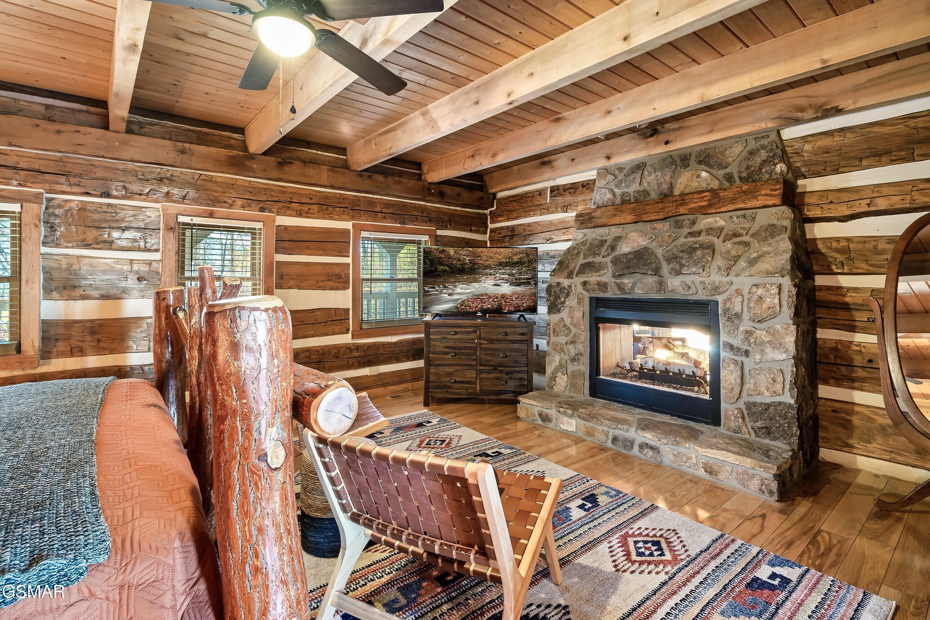 1949 Orchard Drive Sevierville TN 37876