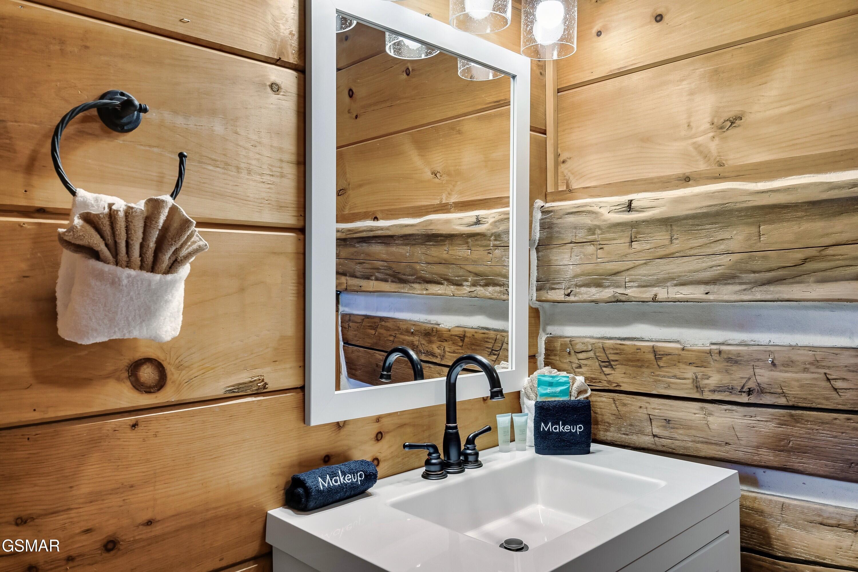 1949 Orchard Drive Sevierville TN 37876