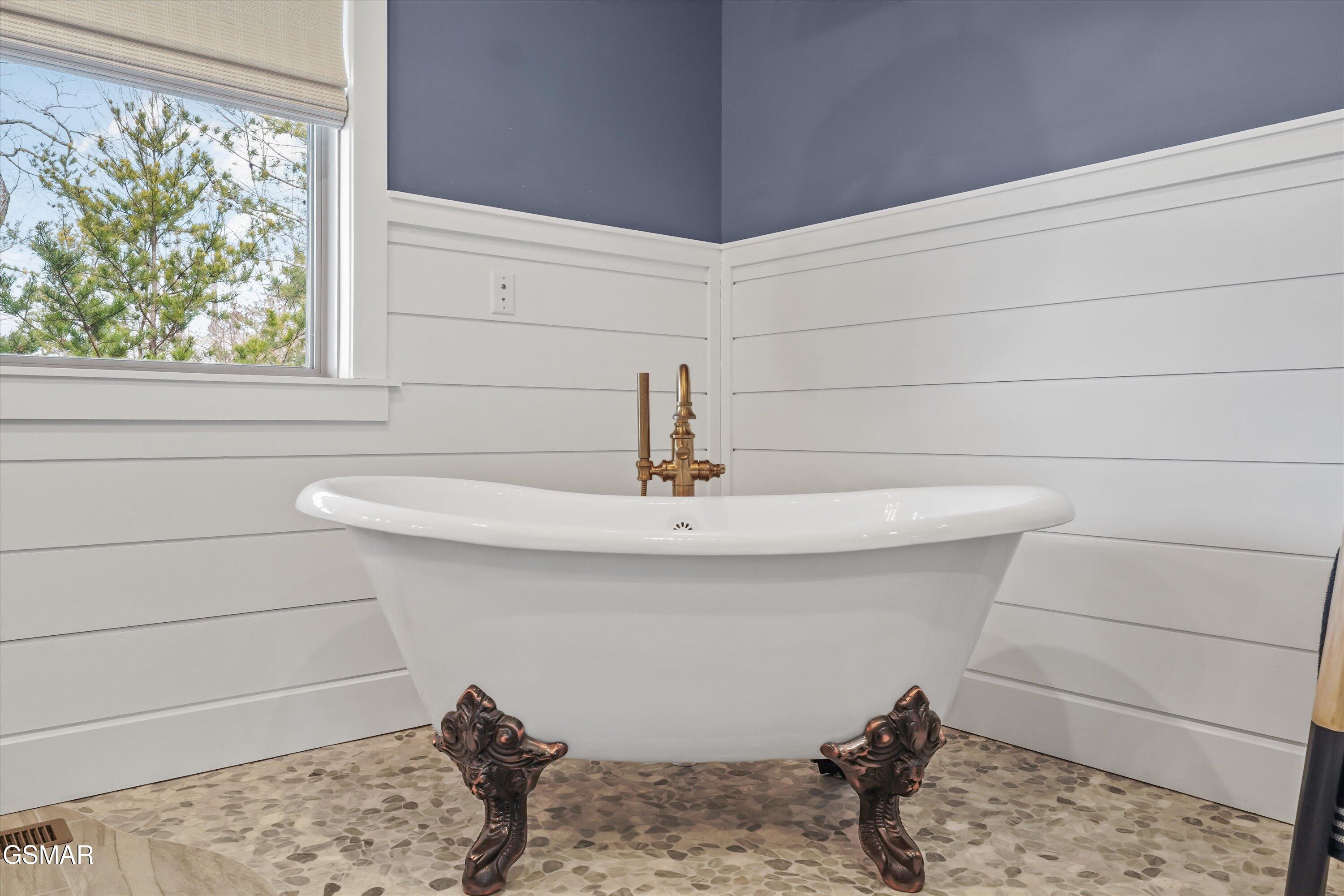 120 Cypress Drive Dandridge TN 37725