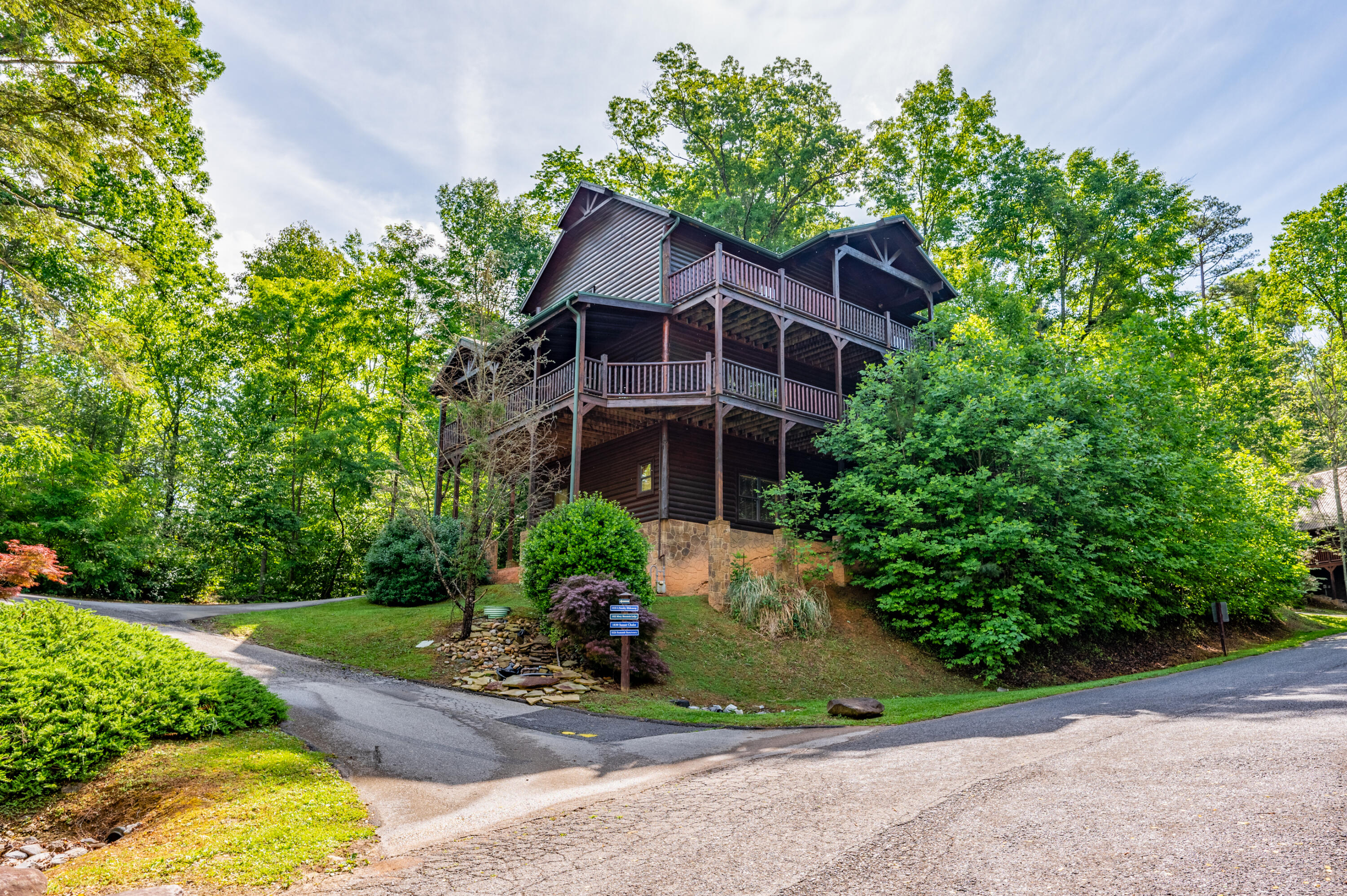 1820 Elk Springs Way Gatlinburg TN 37738
