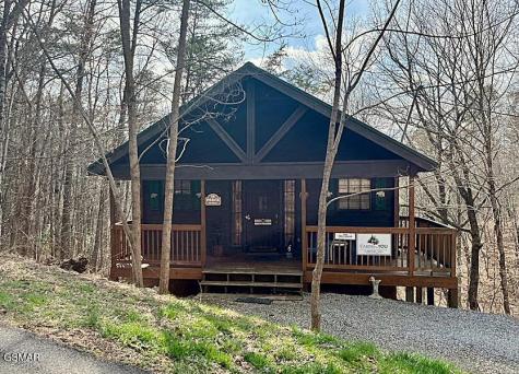 1520 Ski View Lane Sevierville TN 37876
