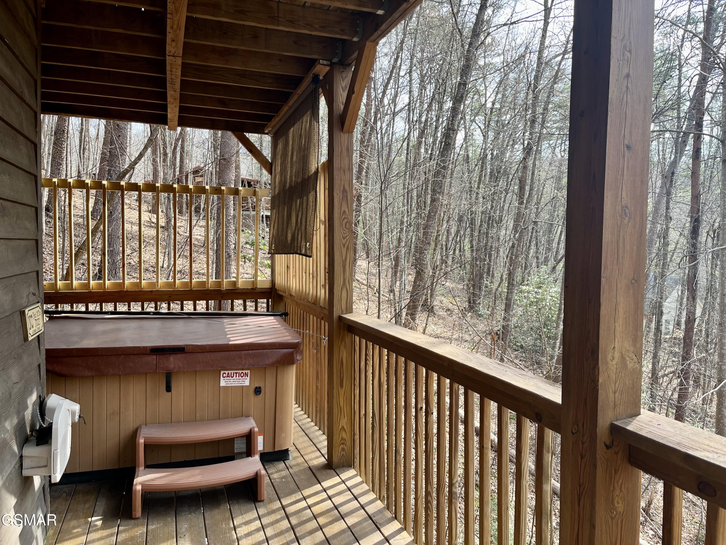1520 Ski View Lane Sevierville TN 37876