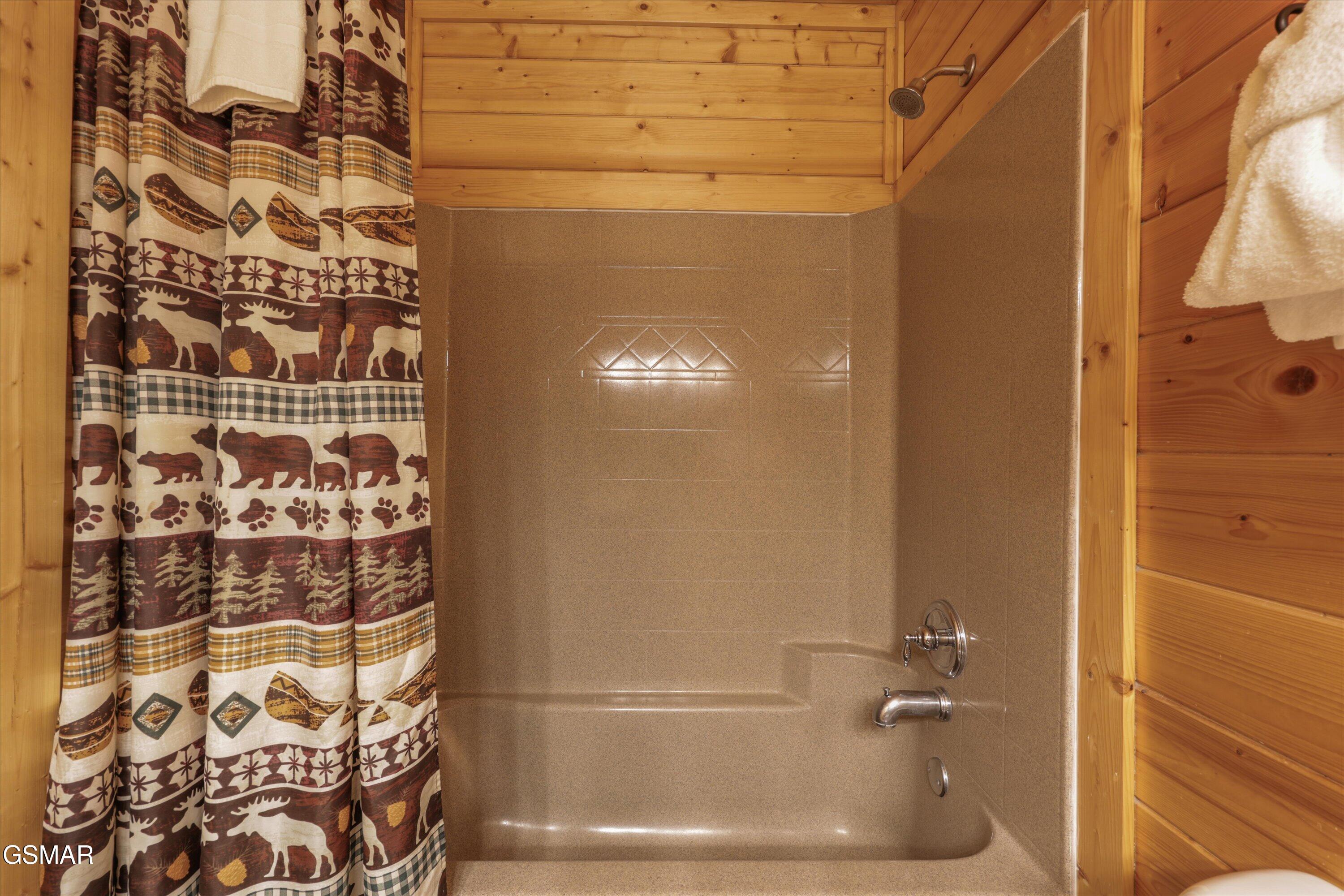 3032 Hickory Lodge Drive Sevierville TN 37862