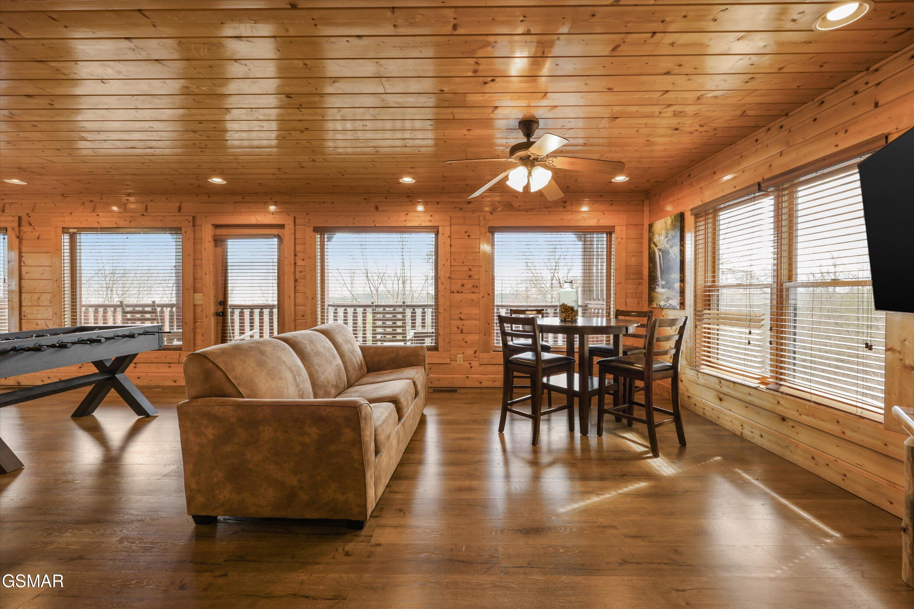 3032 Hickory Lodge Drive Sevierville TN 37862