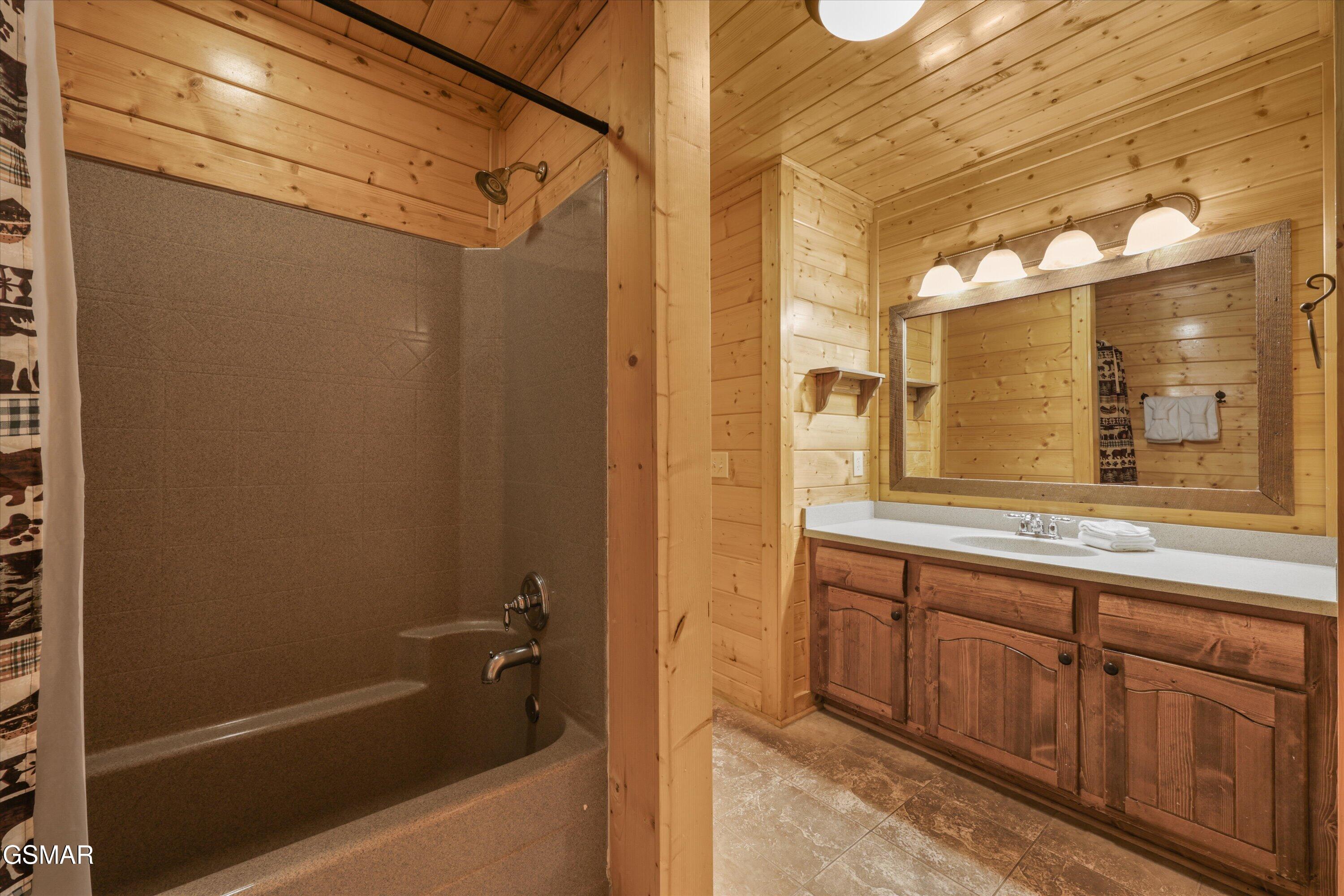 3032 Hickory Lodge Drive Sevierville TN 37862