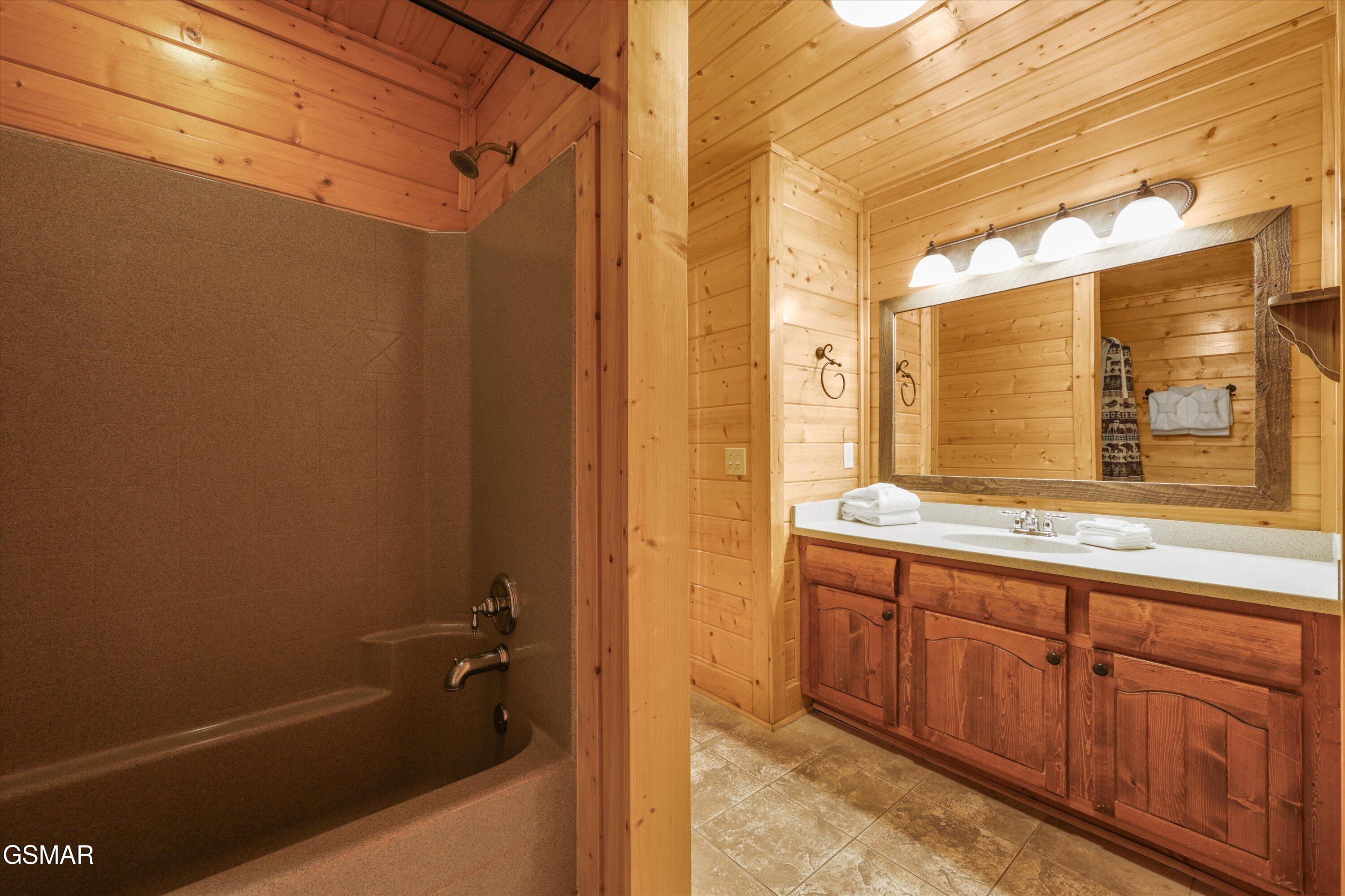 3032 Hickory Lodge Drive Sevierville TN 37862