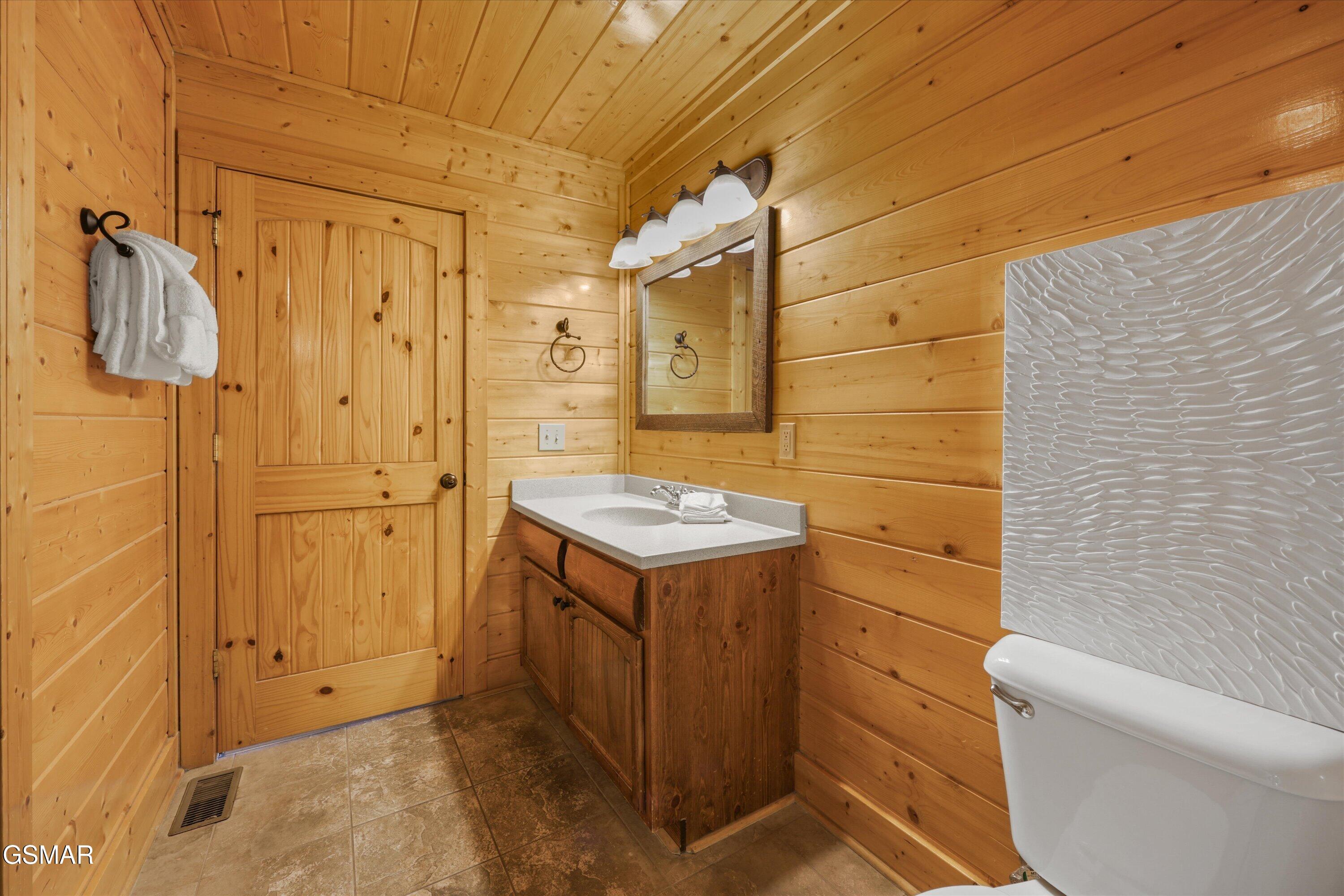 3032 Hickory Lodge Drive Sevierville TN 37862