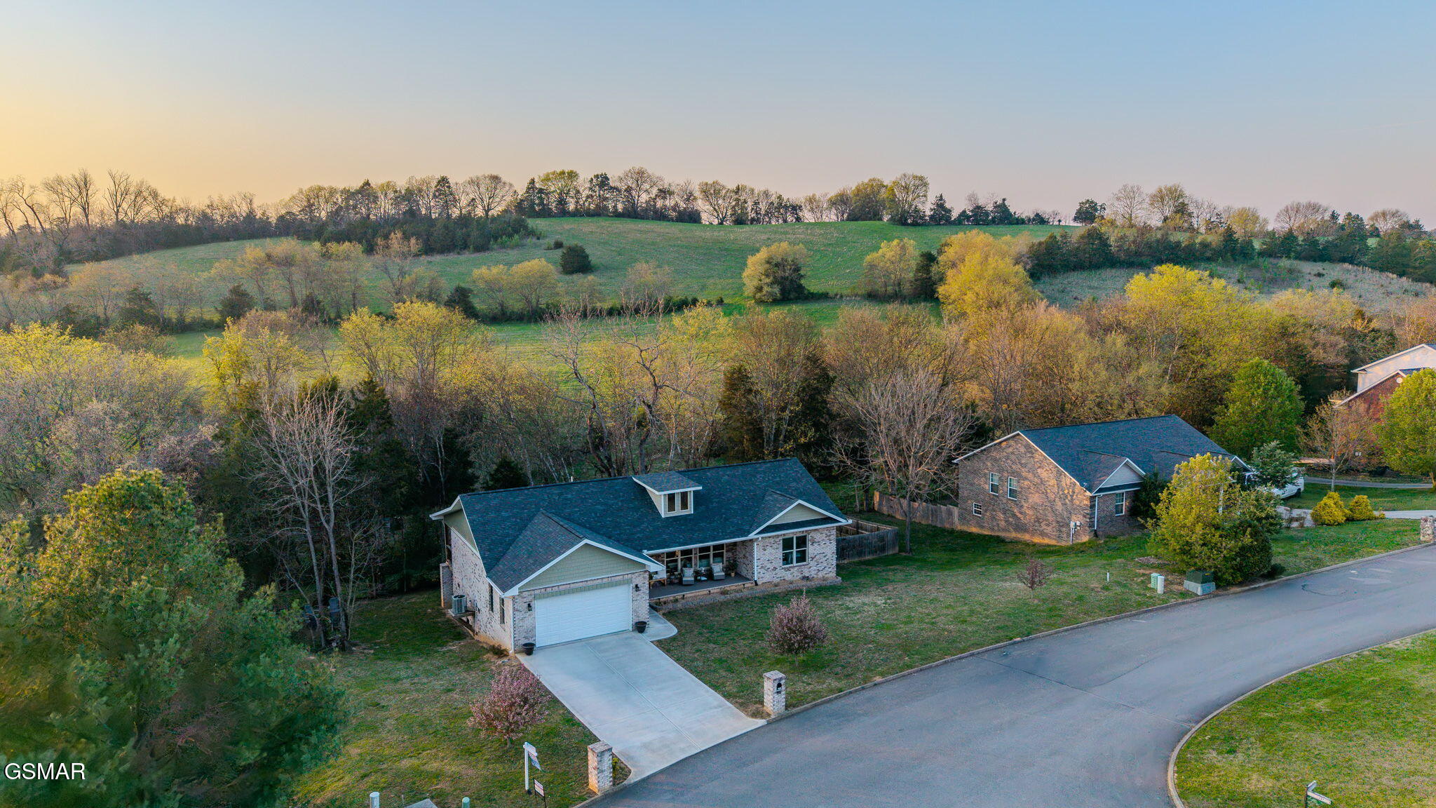 1811 Alley Lane Sevierville TN 37876
