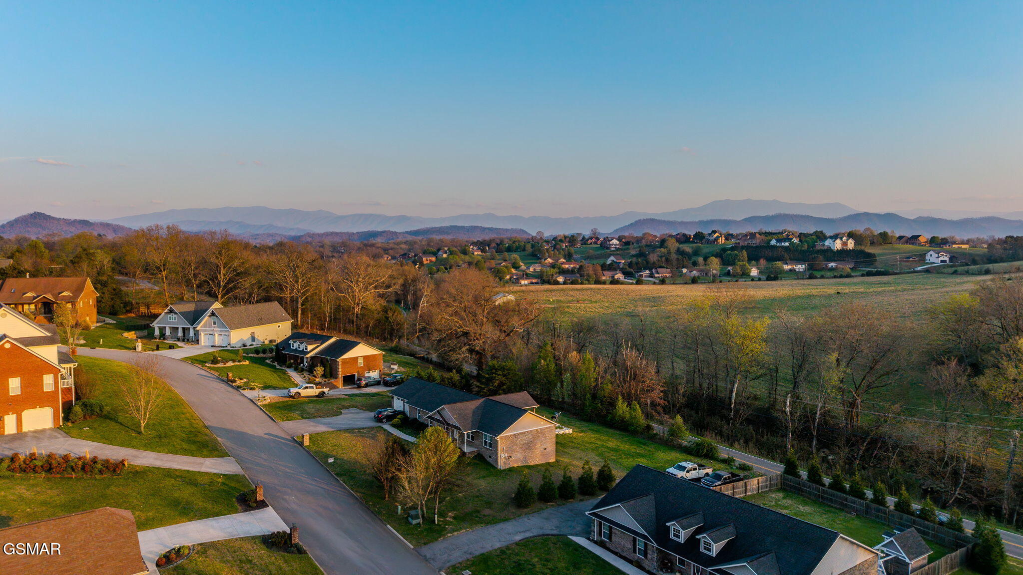 1811 Alley Lane Sevierville TN 37876