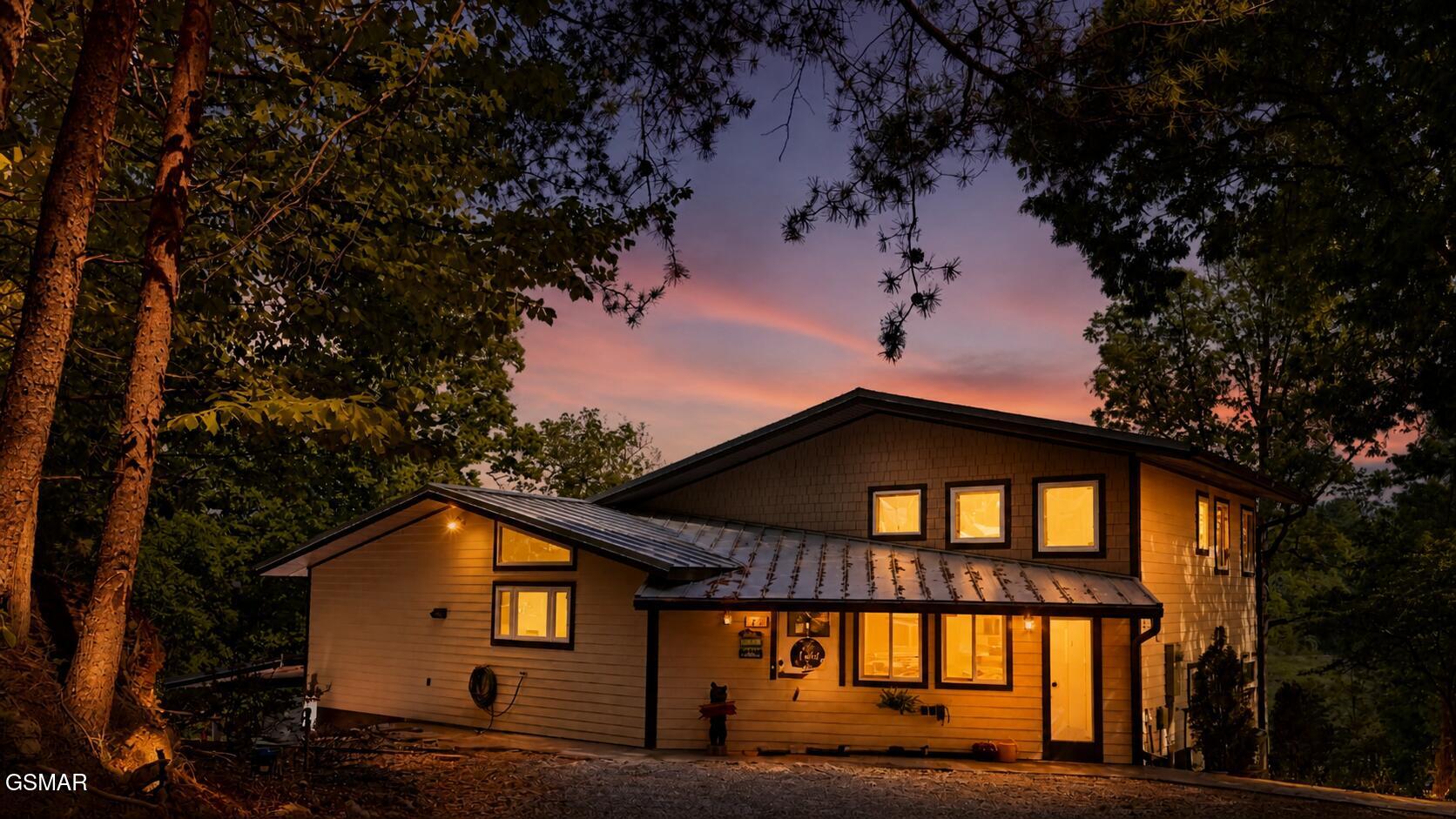 1910 Laramie Trail Dandridge TN 37725
