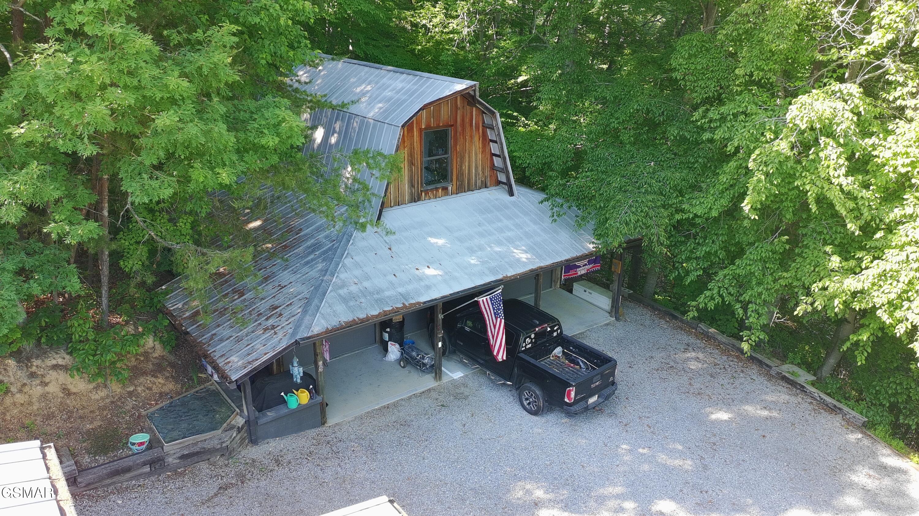 1910 Laramie Trail Dandridge TN 37725